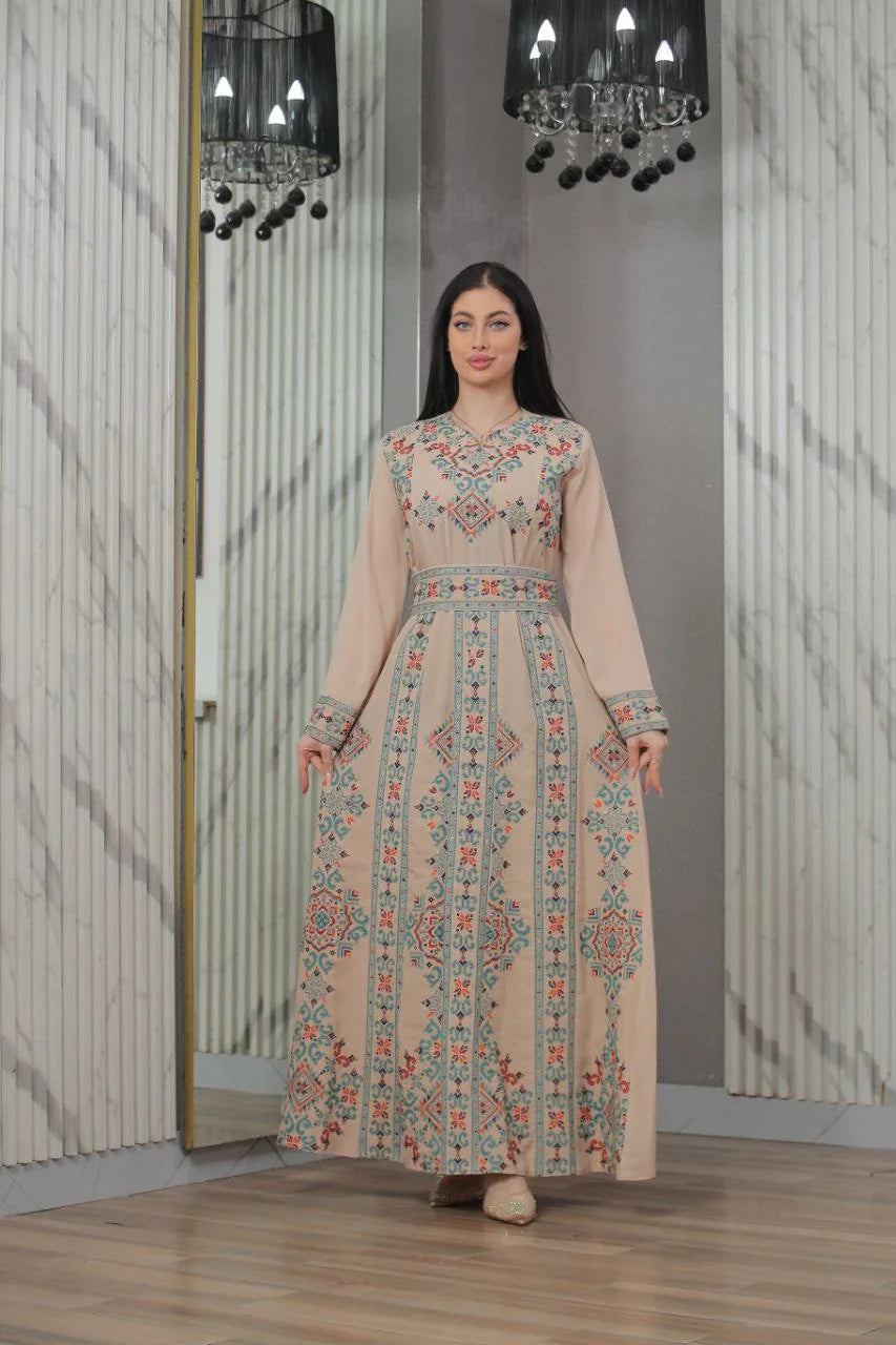 فستان فلسطيني مطرز – على الطراز التطرزي الكلاسيكي