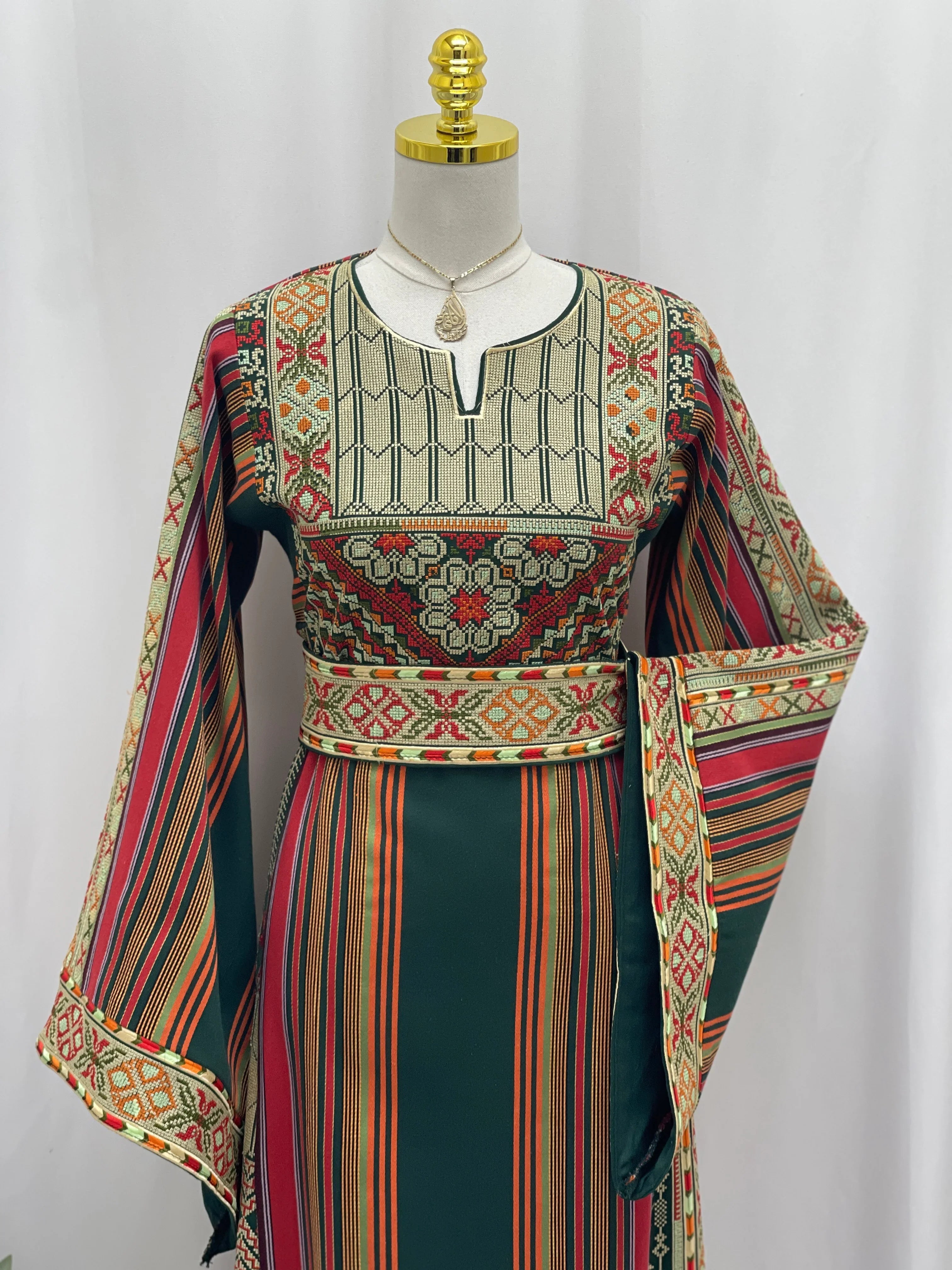 Majdalawi Heritage Embroidered Thoub