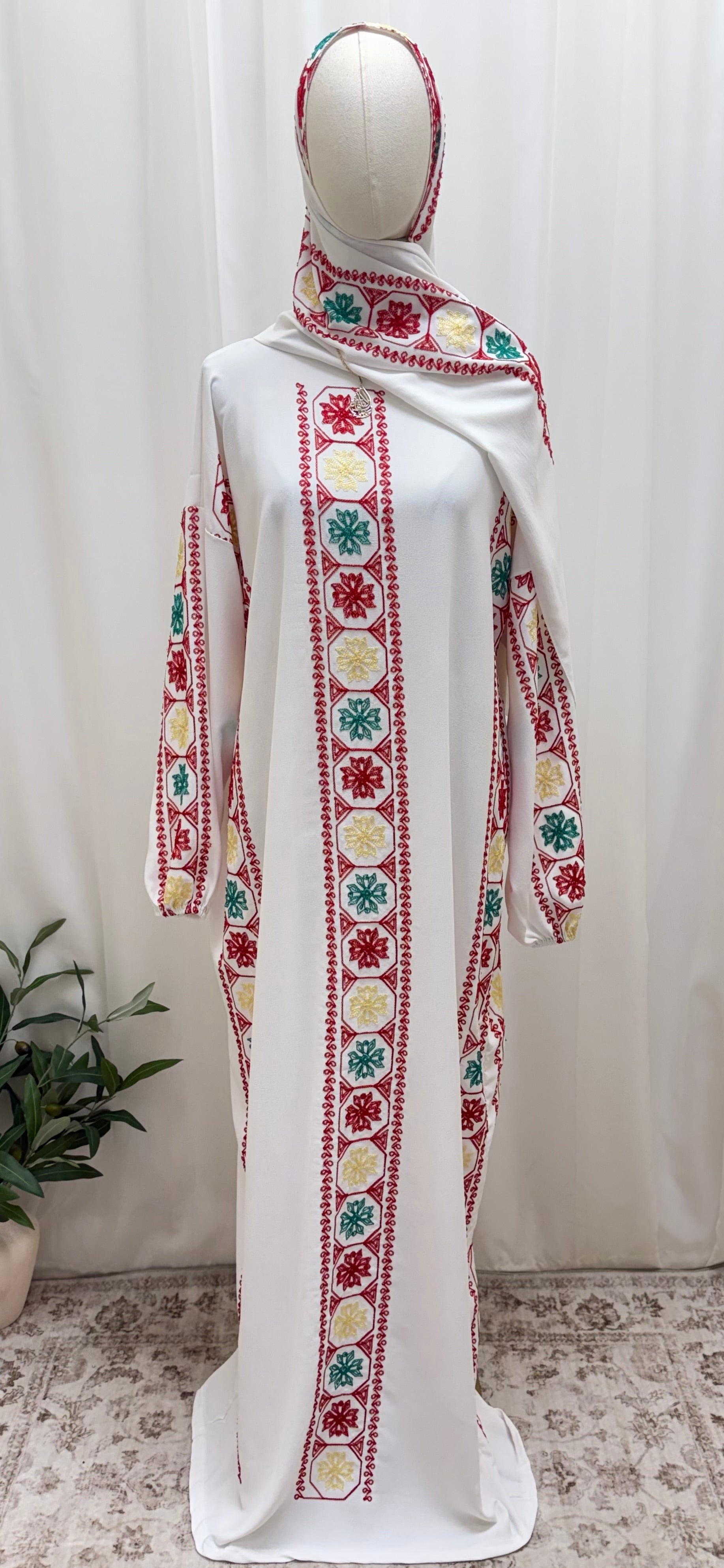 Embroidered Prayer Dress - Elegant Convenience for Modest Style