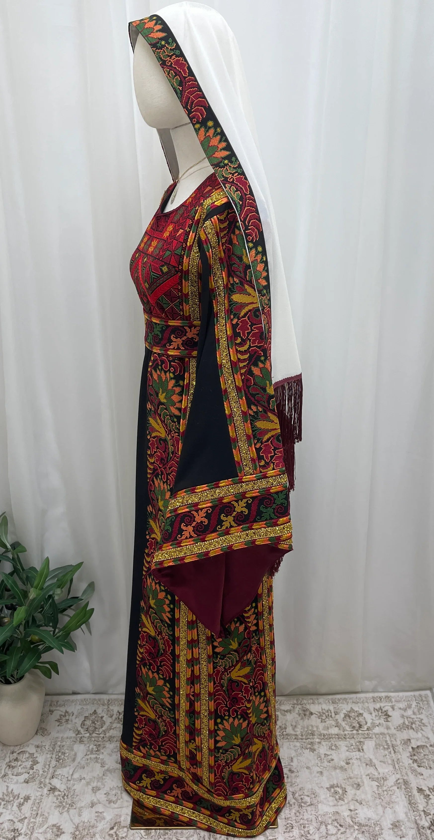 Sultanah Noir Couture Thobe-elegant couture piece designed