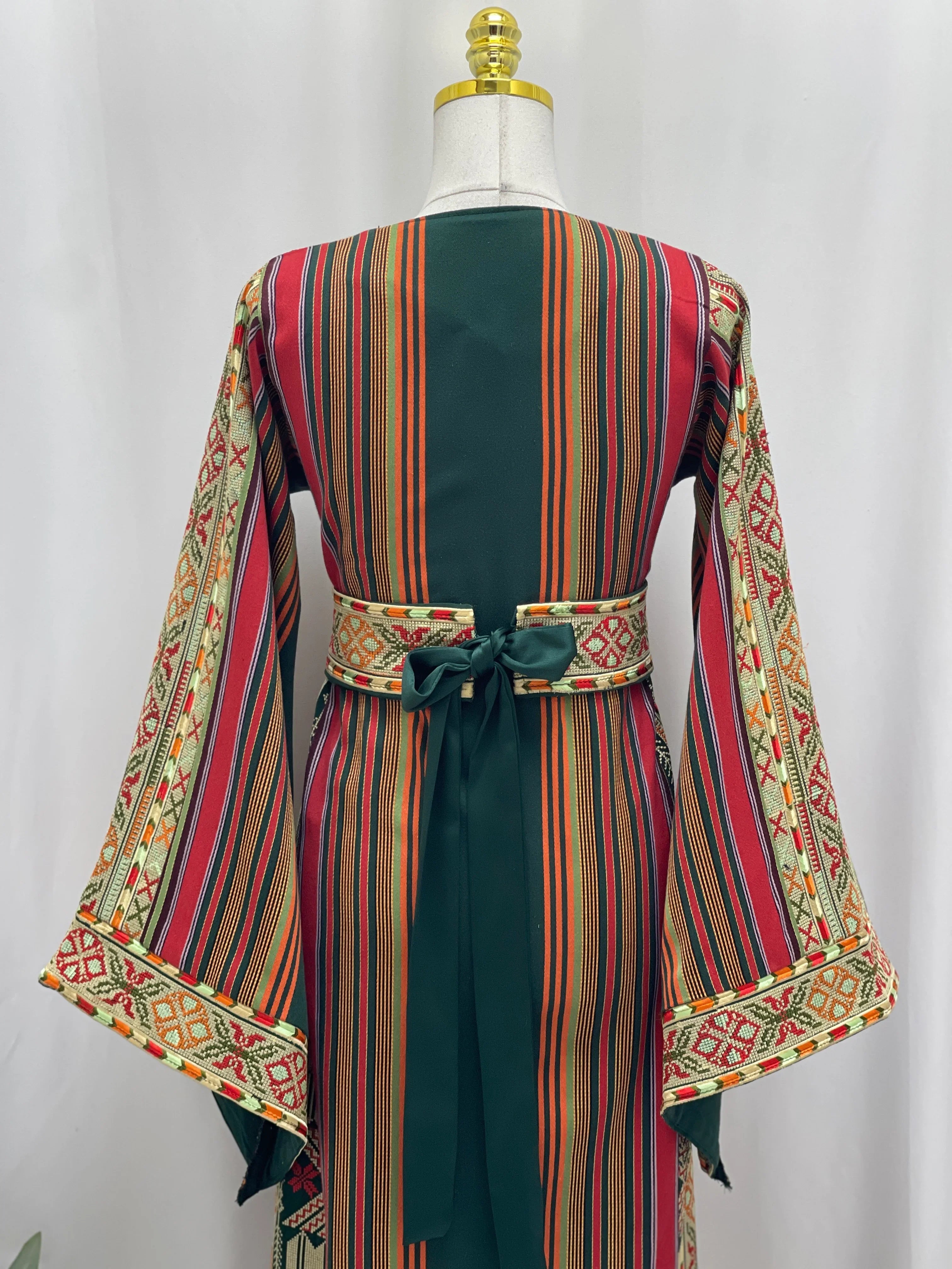 Majdalawi Heritage Embroidered Thoub