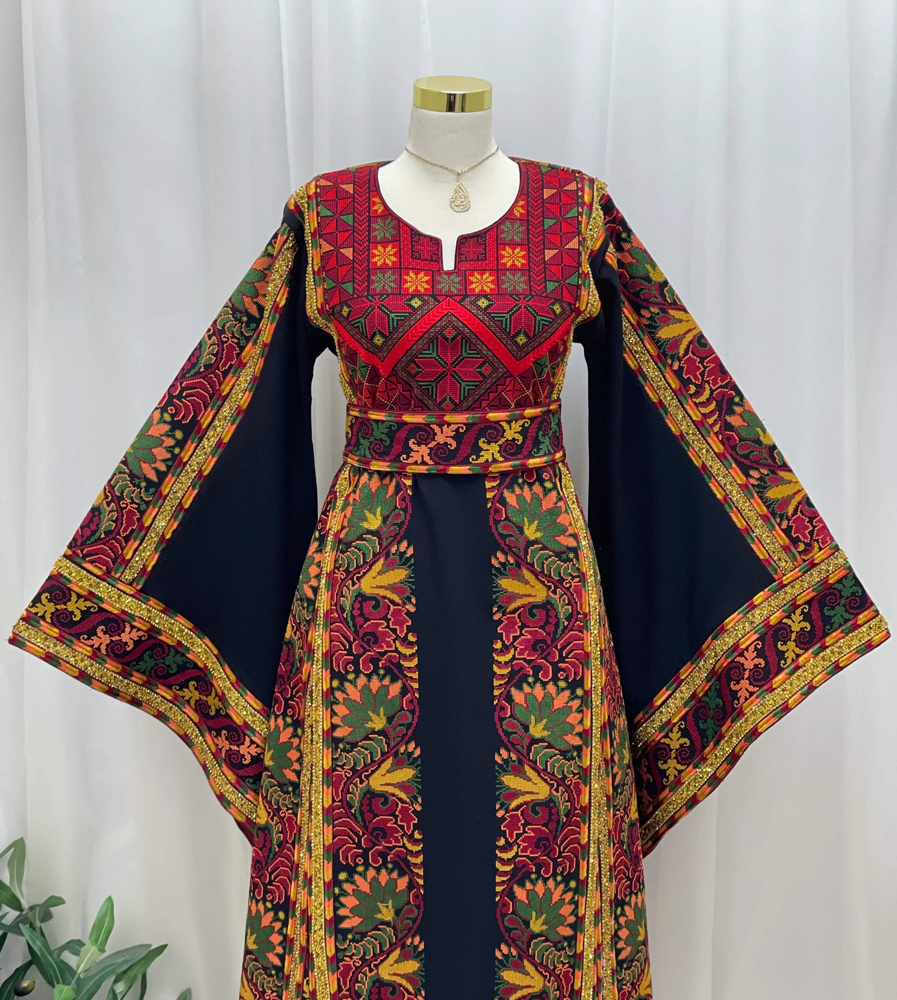 Sultanah Noir Couture Thobe-elegant couture piece designed