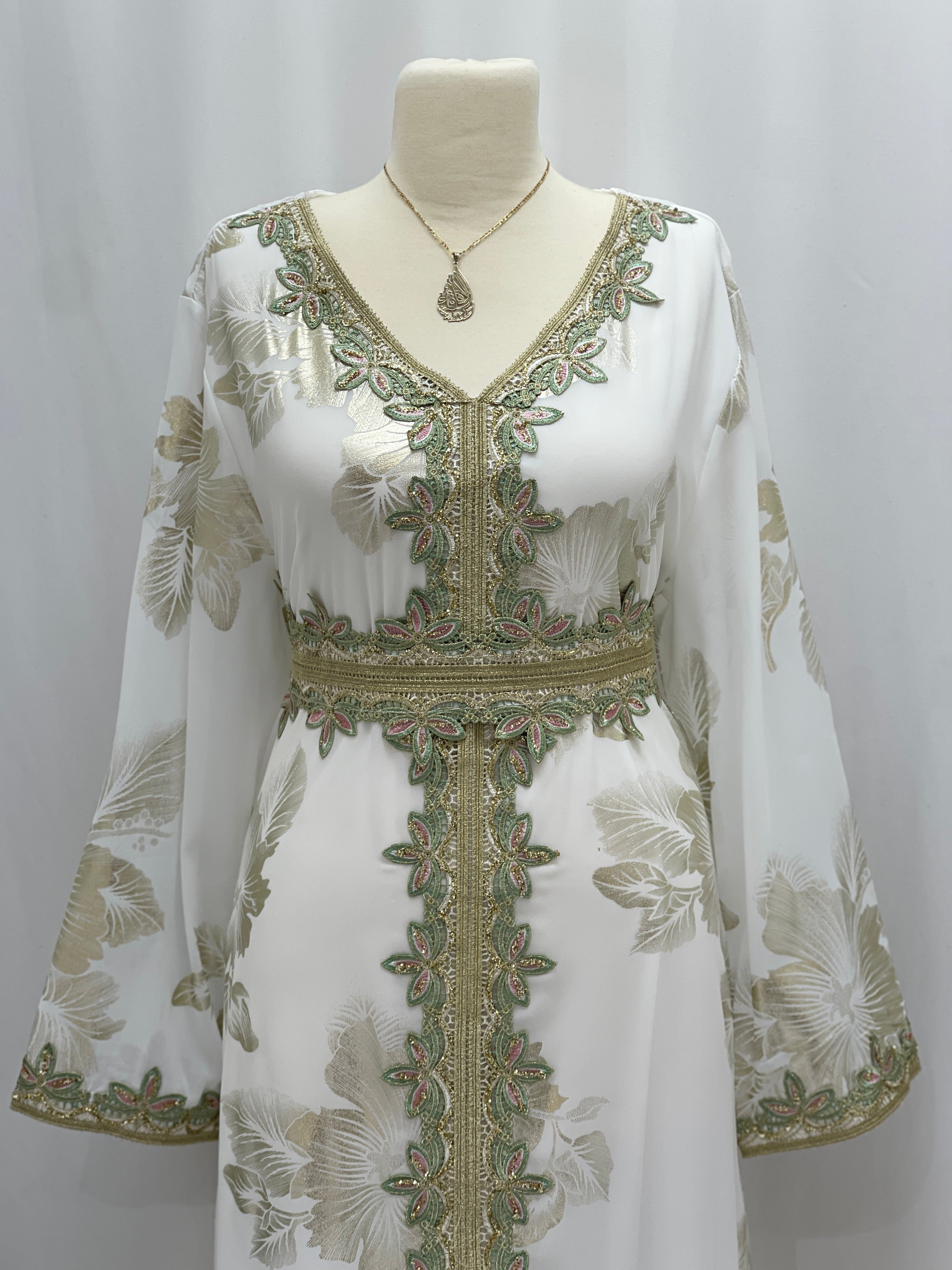 Ethereal Bloom Kaftan – Soft, Flowing Elegance