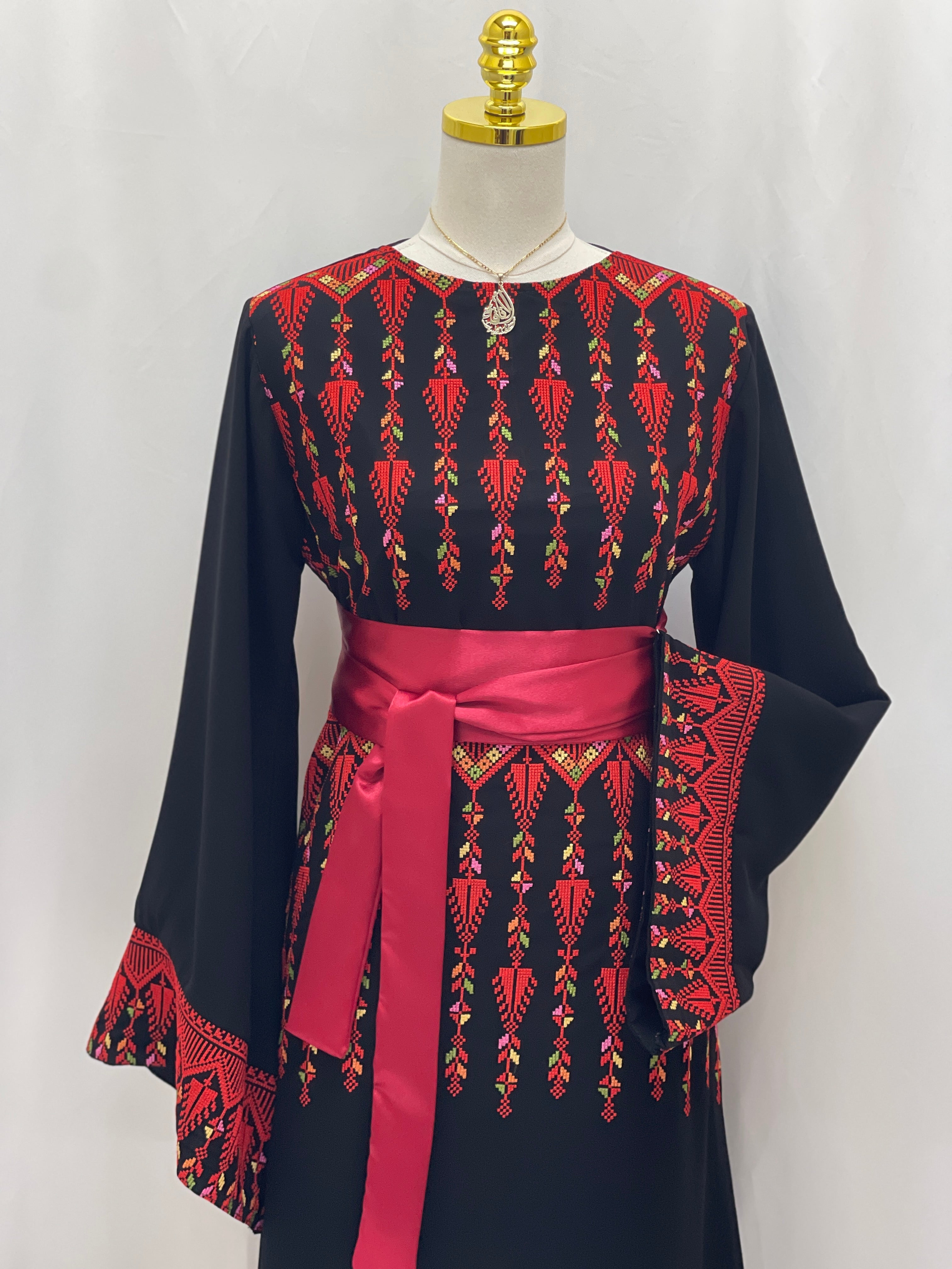 Al-Nada Thobe: Perfect For Special Occasions and Cultural Celebrations Palestinian Elegance