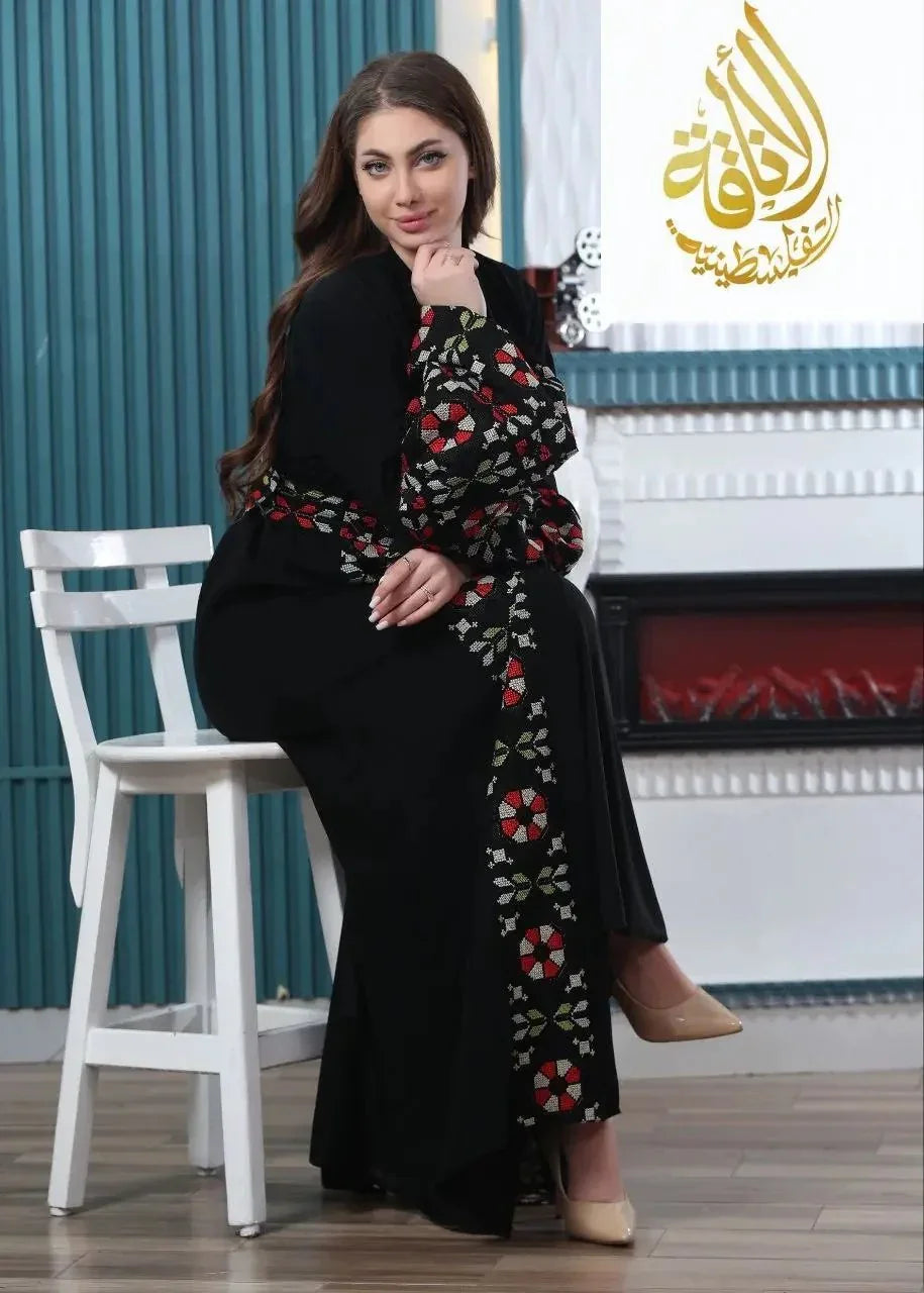 Atik Embroidered Bisht - Palestinian Elegance