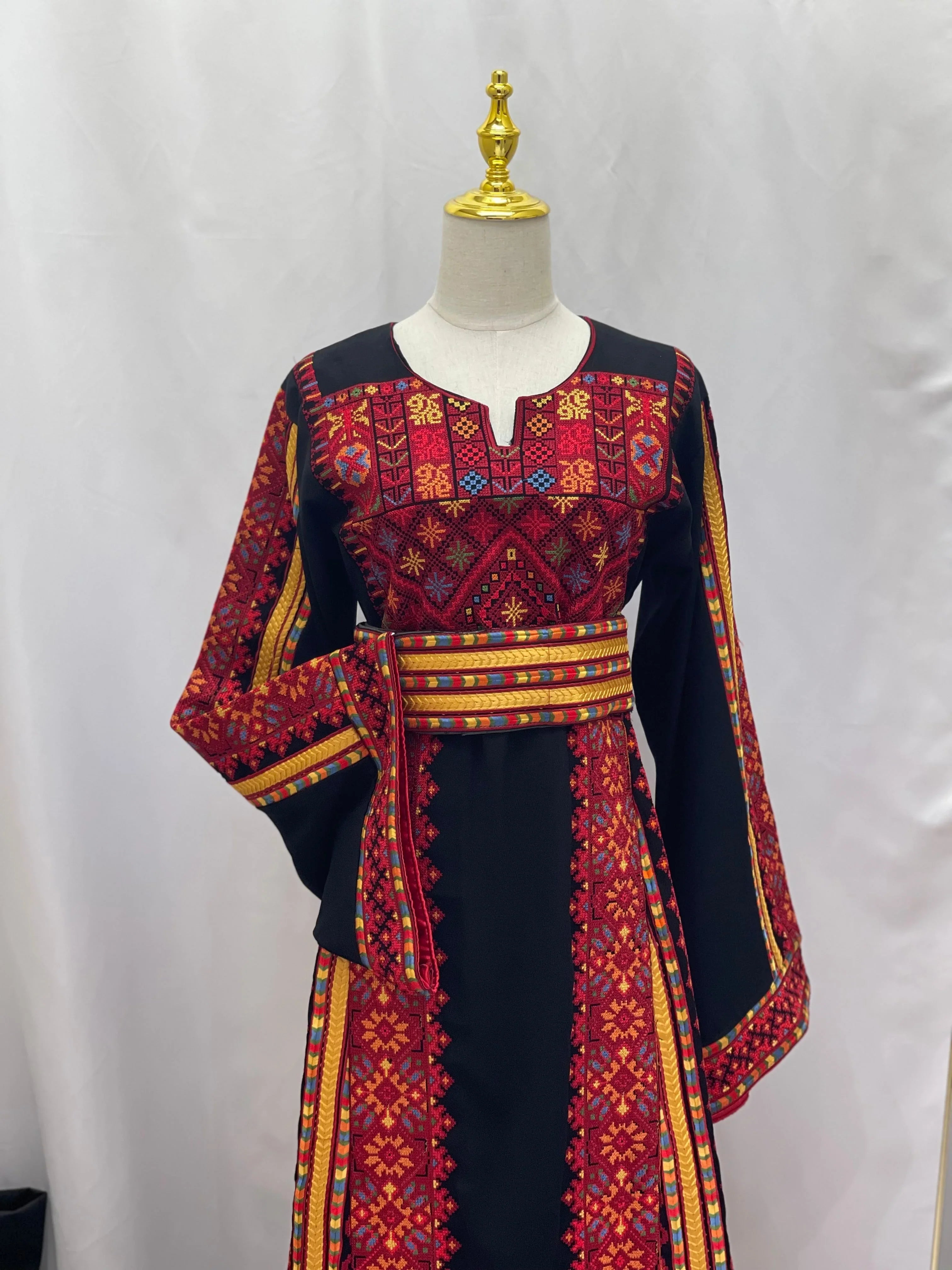 Authentic Heritage Embroidered Thoub: Cultural Elegance & Timeless Beauty Palestinian Elegance
