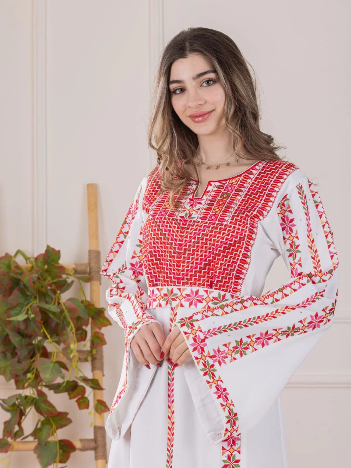 ثوب فلسطيني مطرز بسيط – زي تاتريز تقليدي