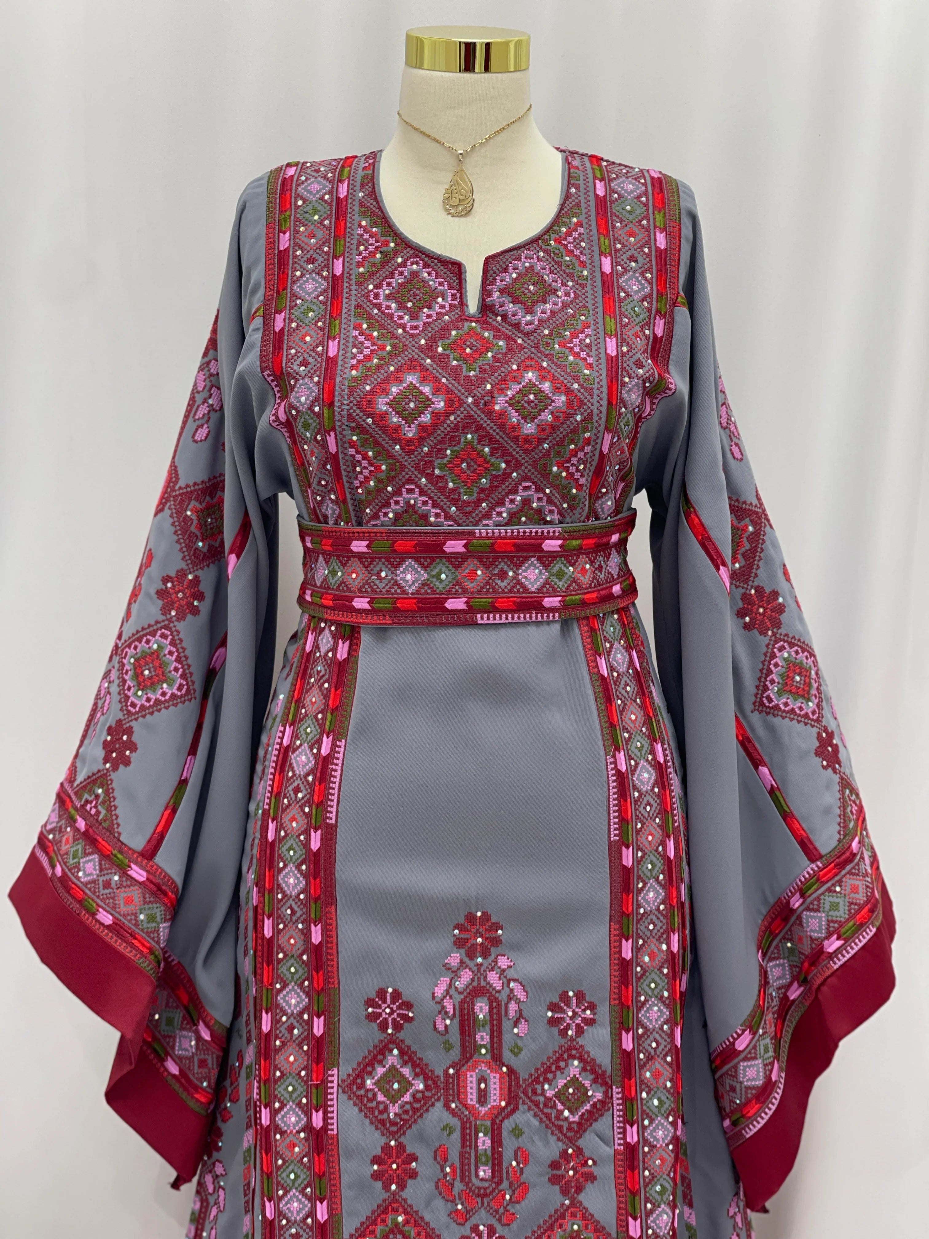 Majdal Elegance Embroidered Thobe