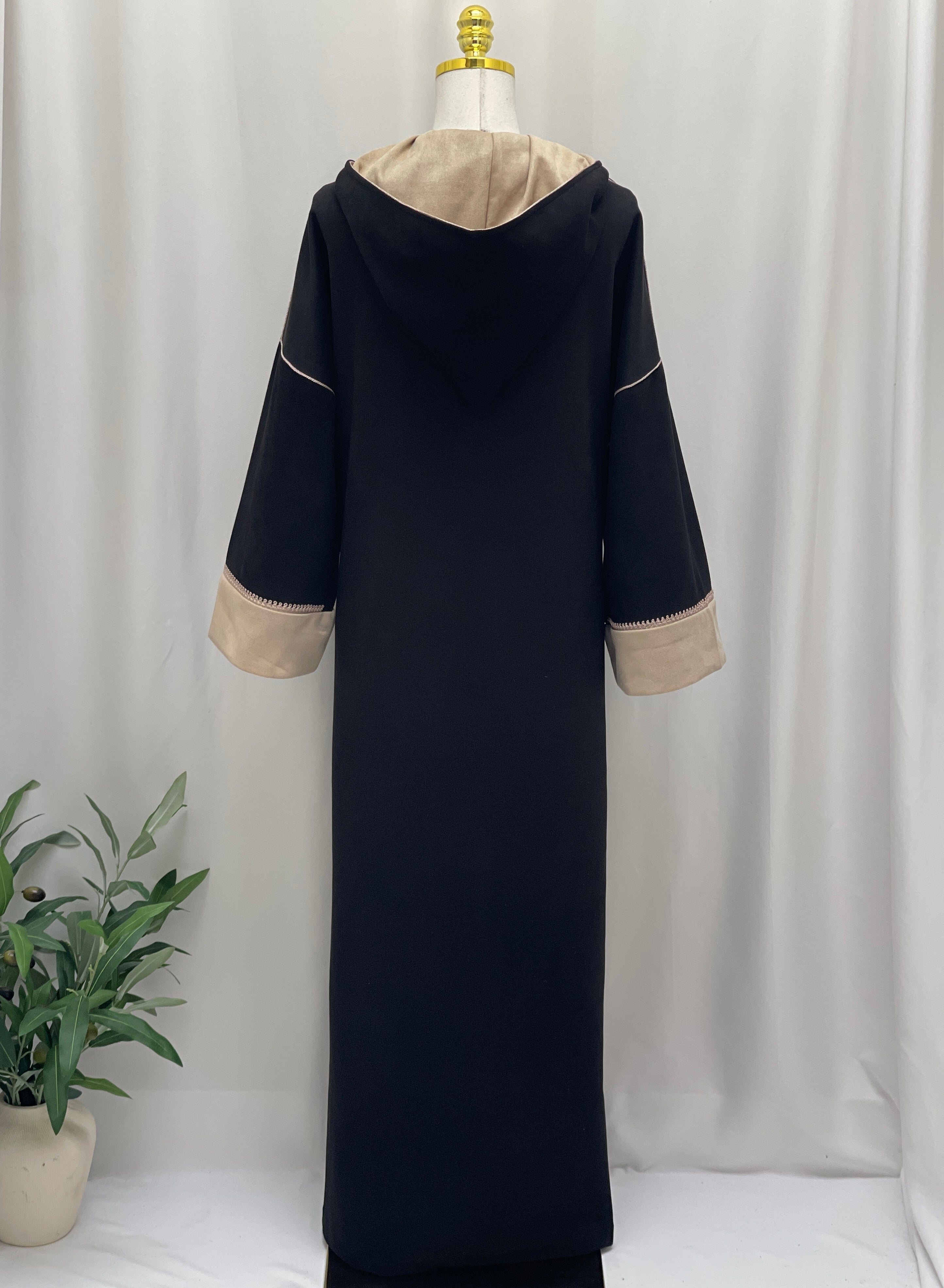 Zayna Moroccan Jalabiya- Elegant Traditional Wear