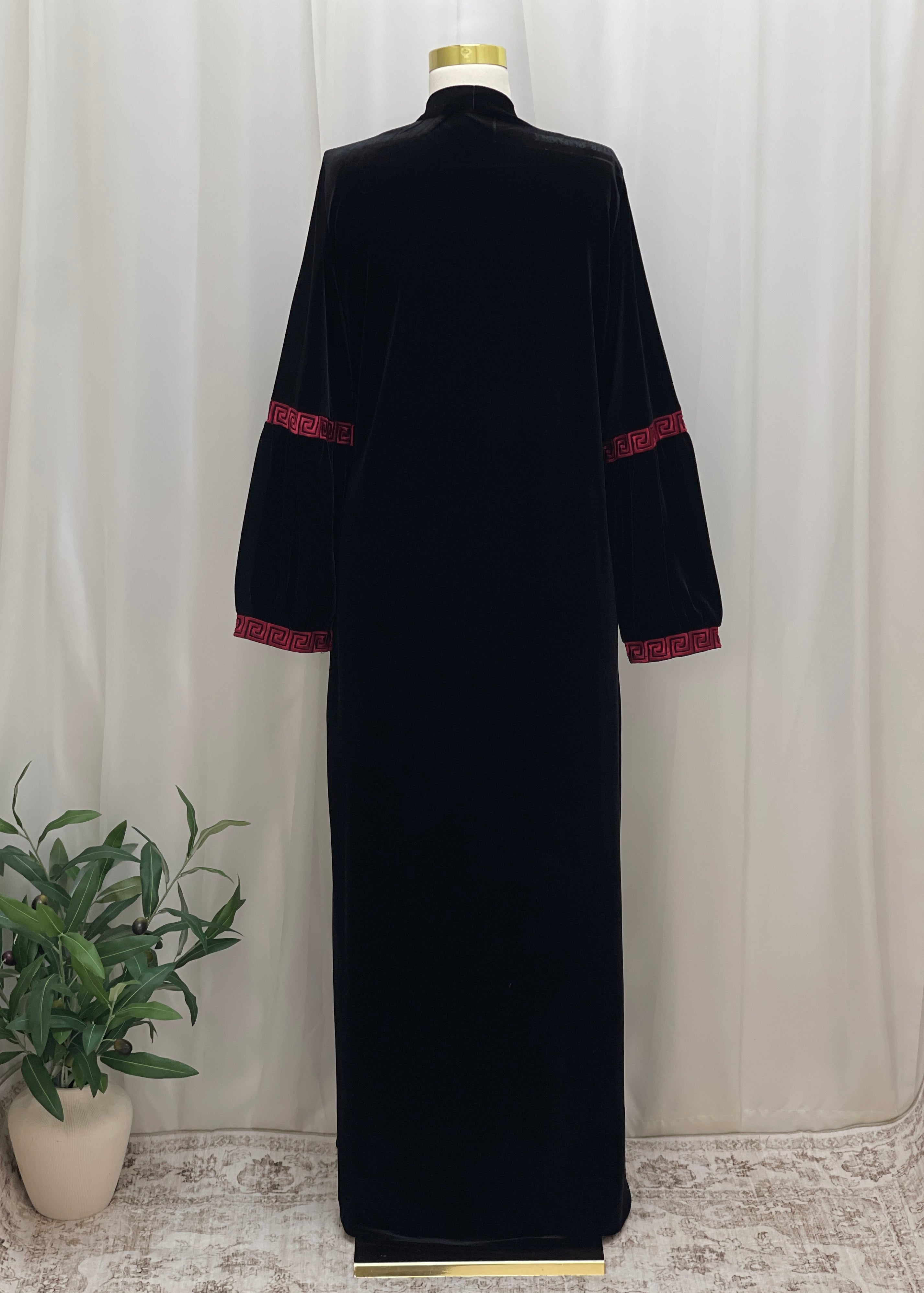 Aurelia Velvet Abaya