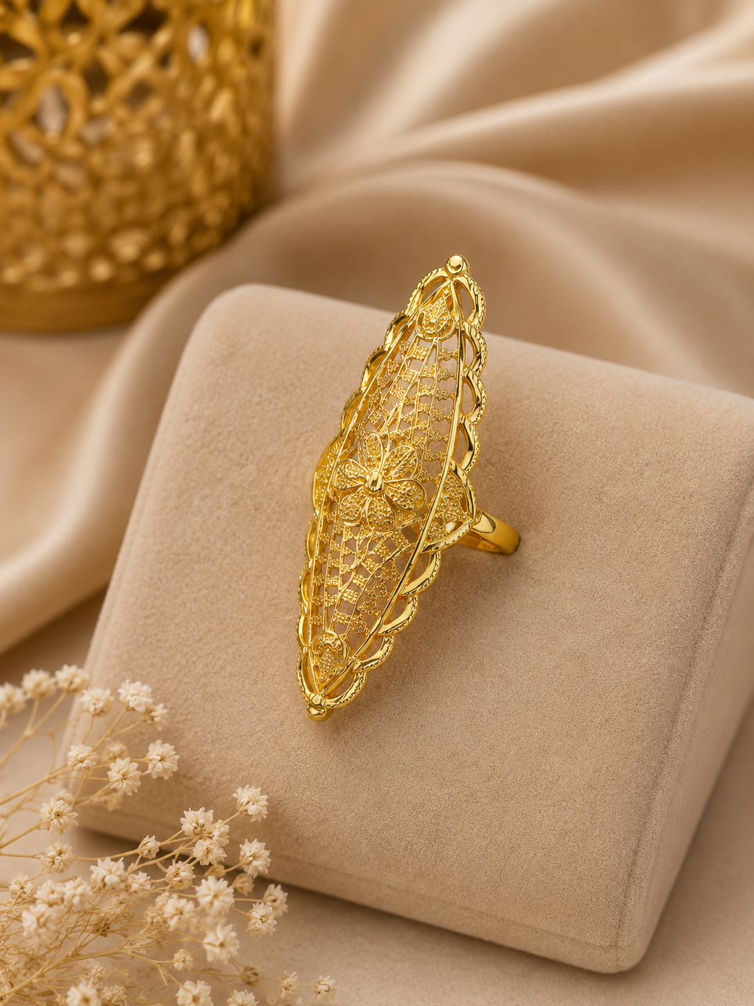 Floral Filigree Gold Ring