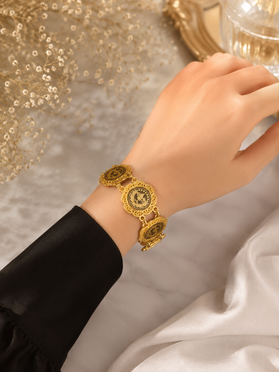Imitated Gold Bracelet For Women a Very Stylish and Elegant Jewelry