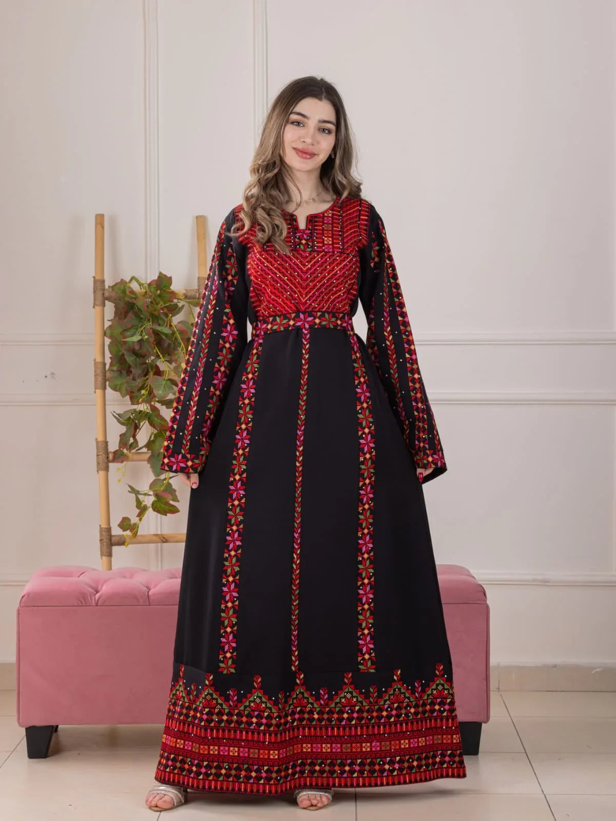 ثوب فلسطيني مطرز بسيط – زي تاتريز تقليدي