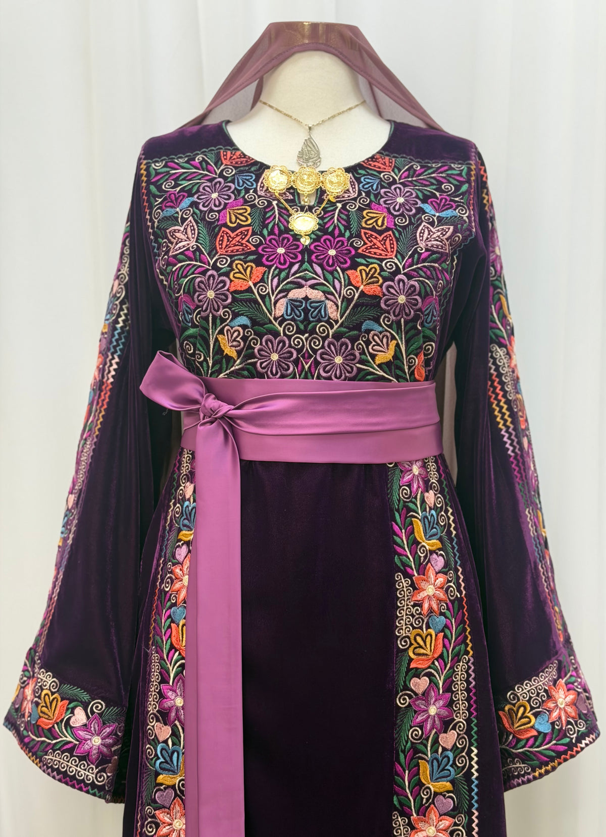 Noul Embroidered Velvet Thobe