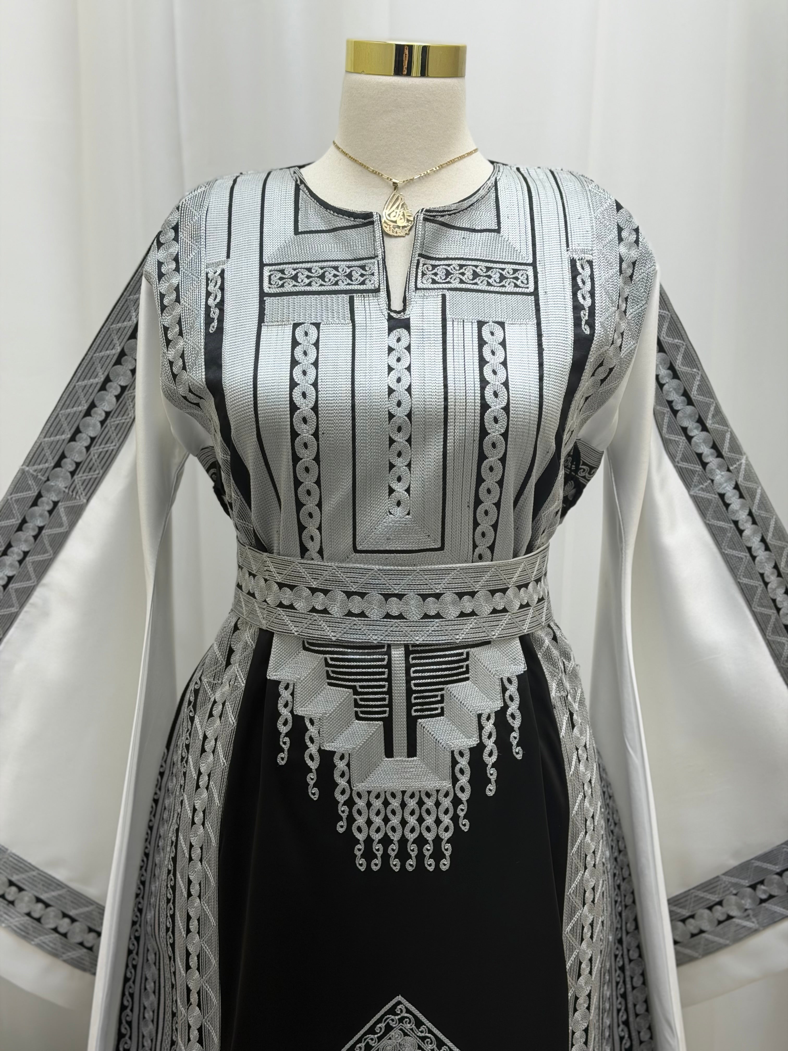 Thobe Al-Aseeri Heritage
