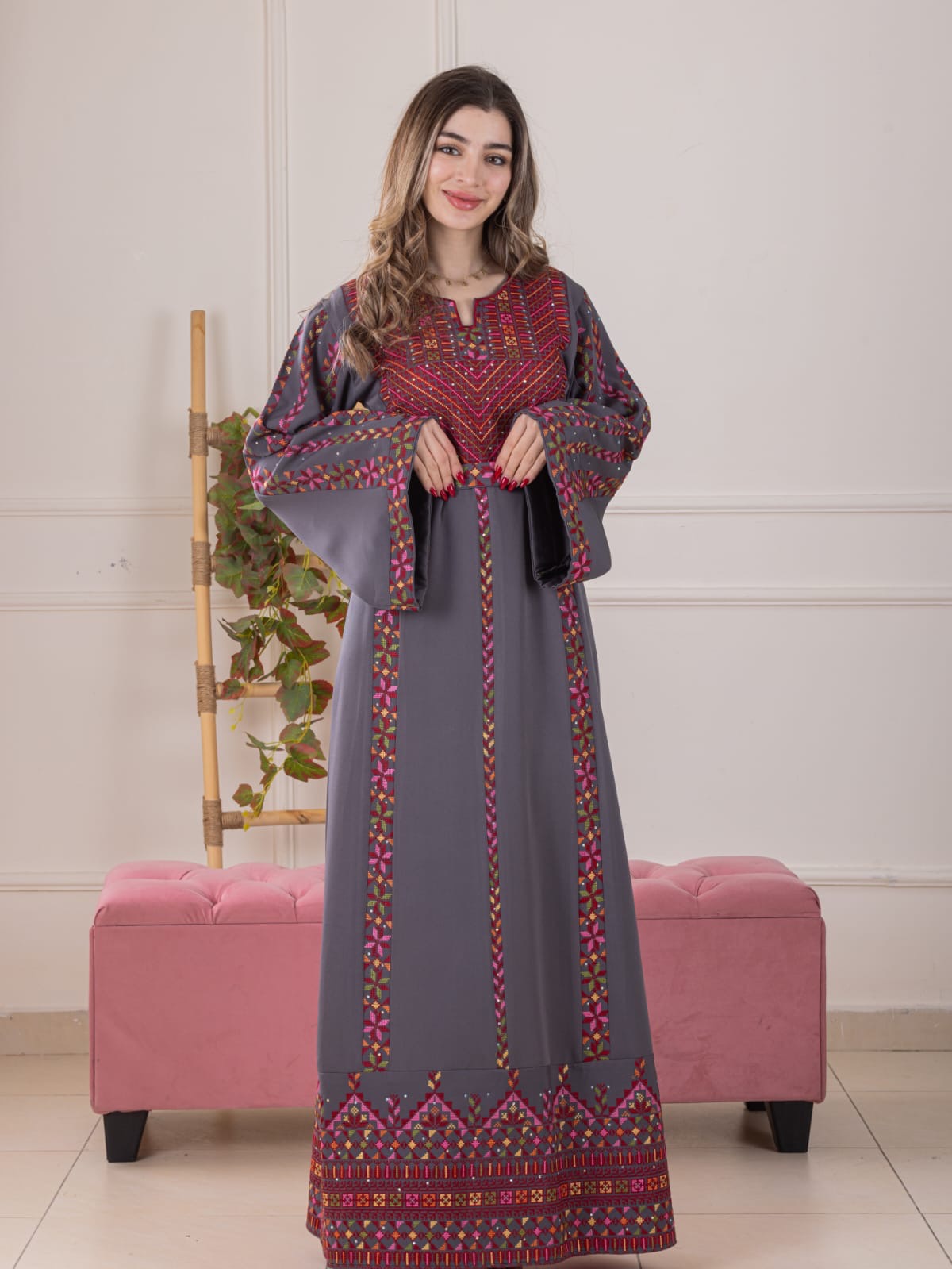 Palestinian Embroidered Simple Thobe – Traditional Tatreez Dress