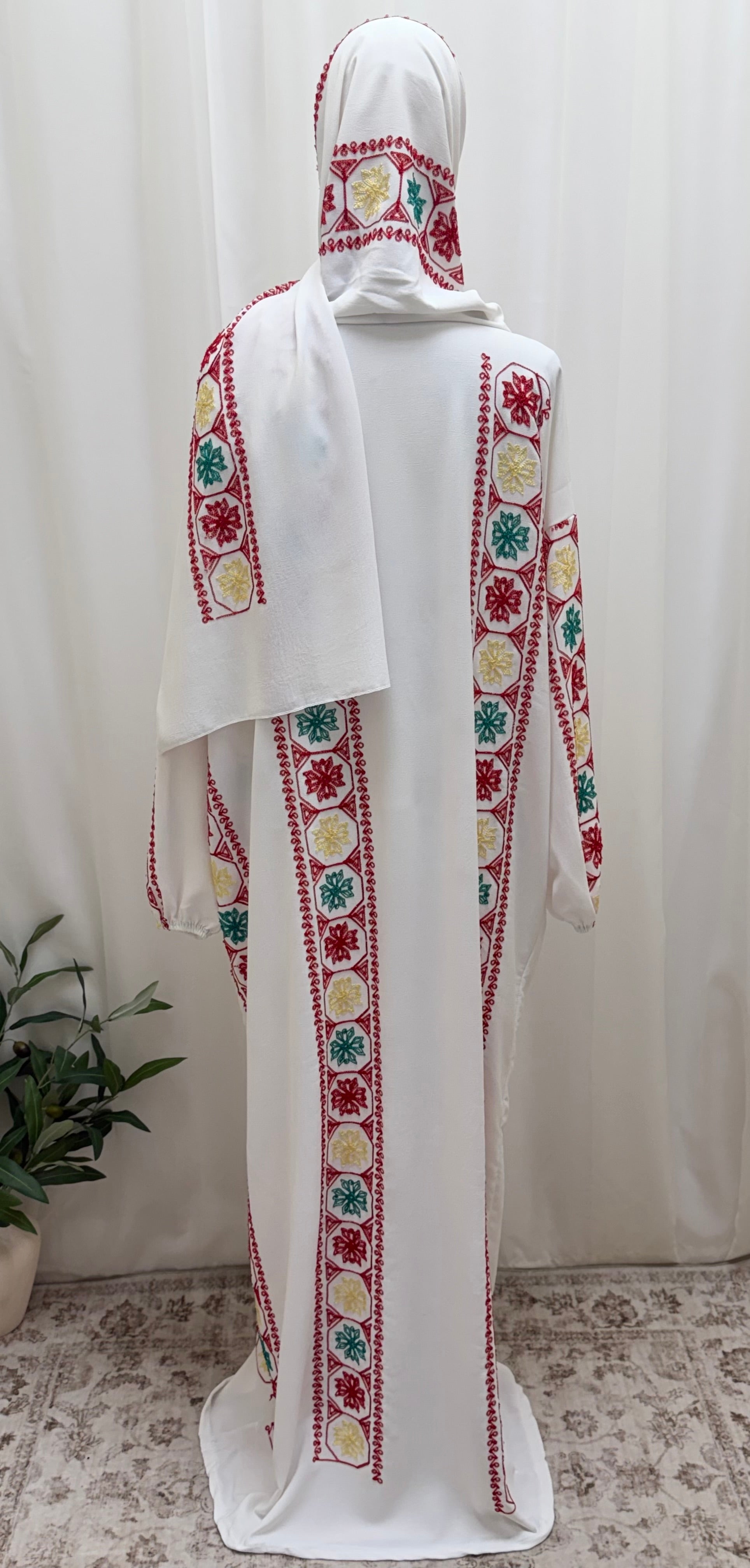Embroidered Prayer Dress - Elegant Convenience for Modest Style