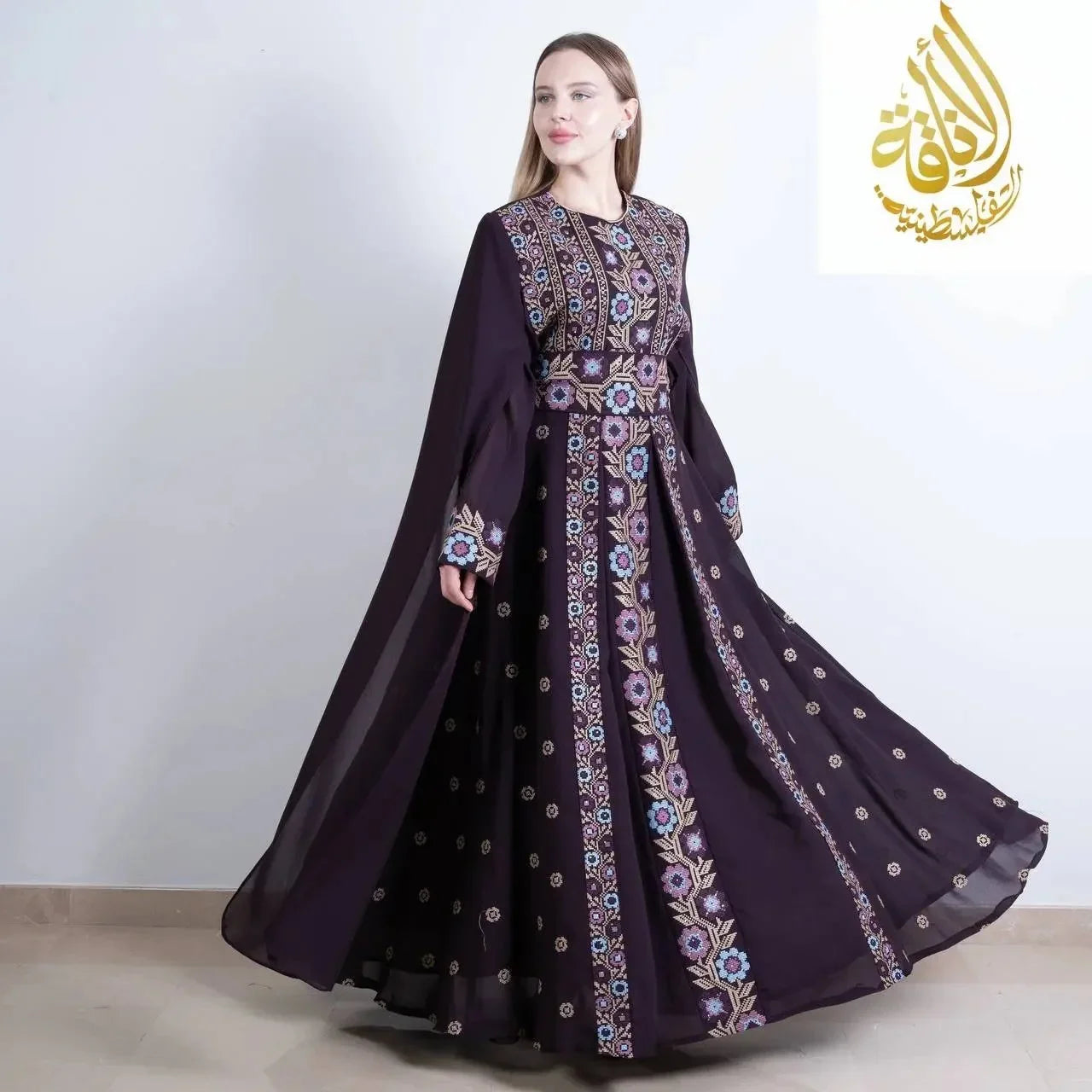 Elegant Embroidered Dress: Sophisticated Style for Any Occasion Palestinian Elegance