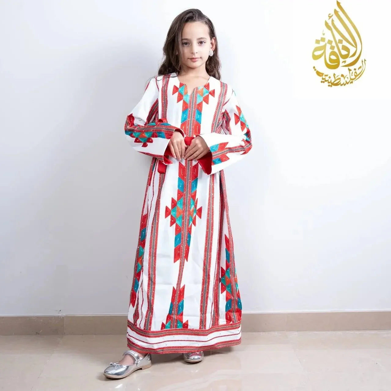 Elegant Girls Ghazal Thoub: Timeless Middle Eastern Fashion Palestinian Elegance