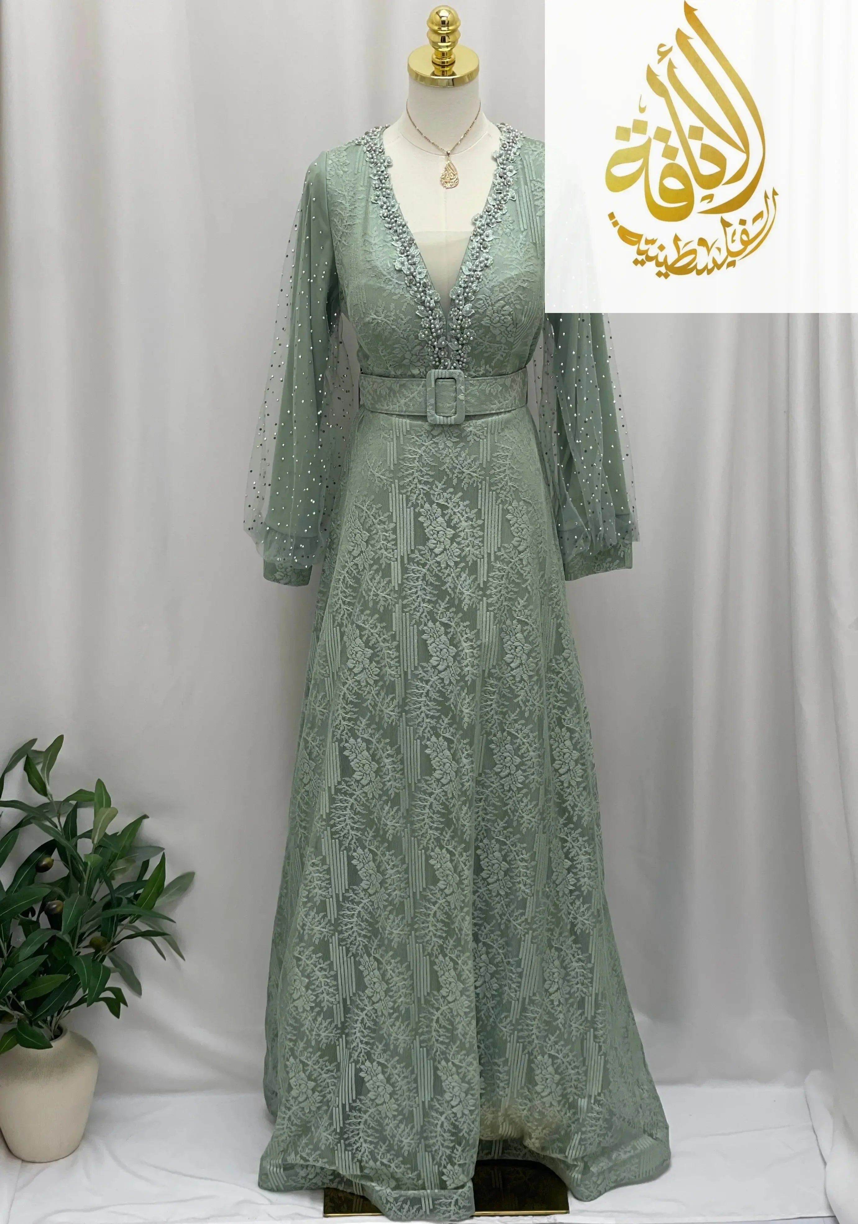 Elegant Lace Dress: Timeless Sophistication & Classic Beauty Palestinian Elegance