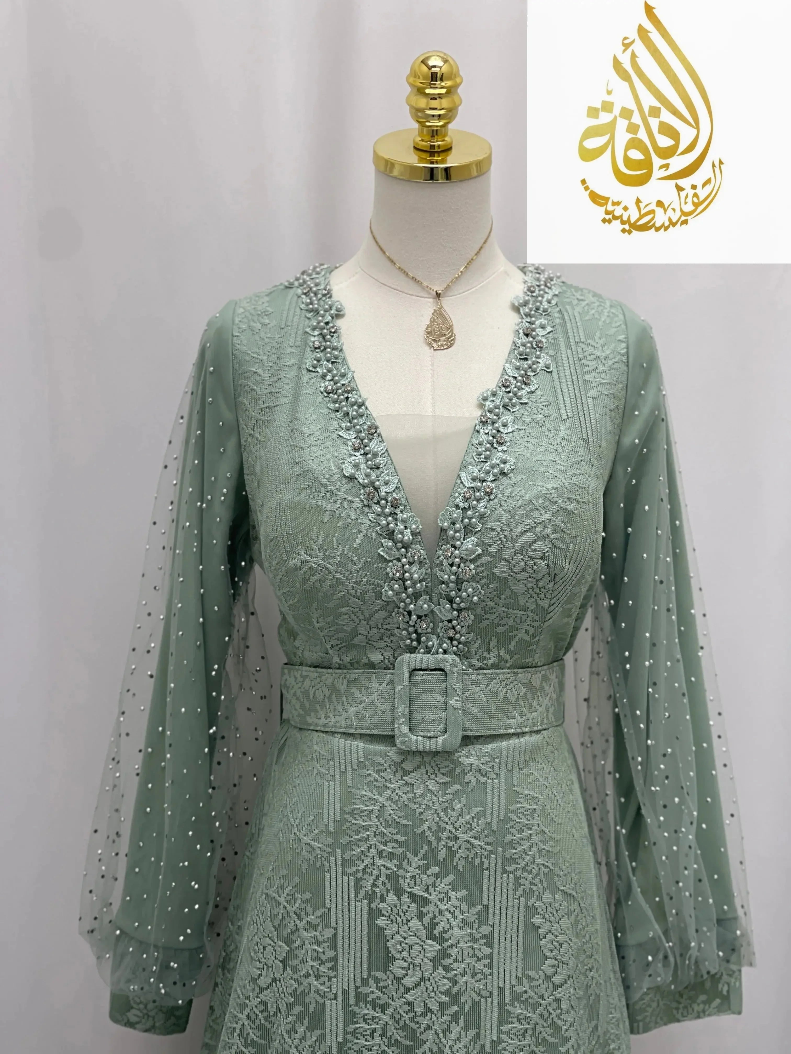 Elegant Lace Dress: Timeless Sophistication & Classic Beauty Palestinian Elegance