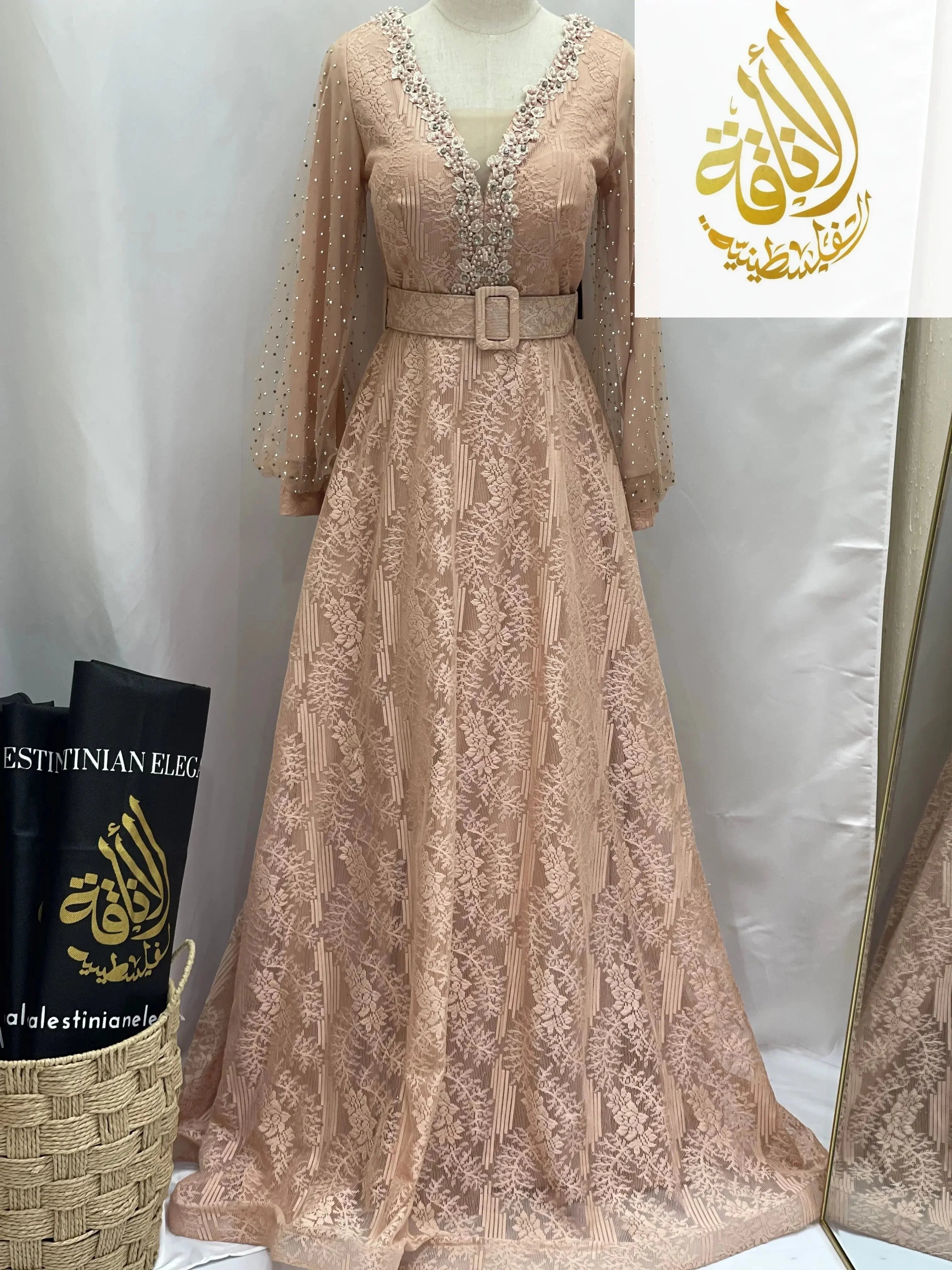 Elegant Lace Dress: Timeless Sophistication & Classic Beauty Palestinian Elegance