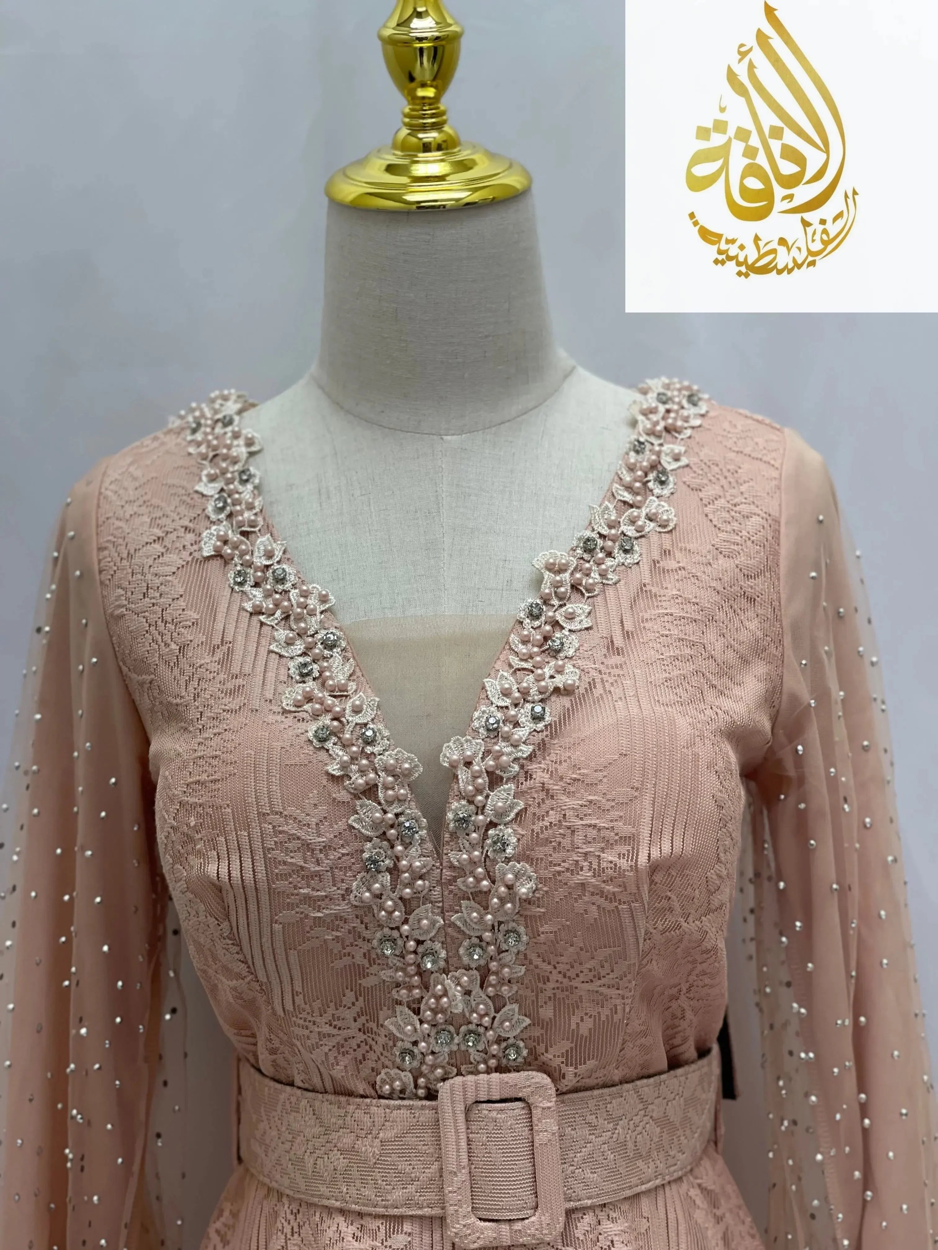 Elegant Lace Dress: Timeless Sophistication & Classic Beauty Palestinian Elegance