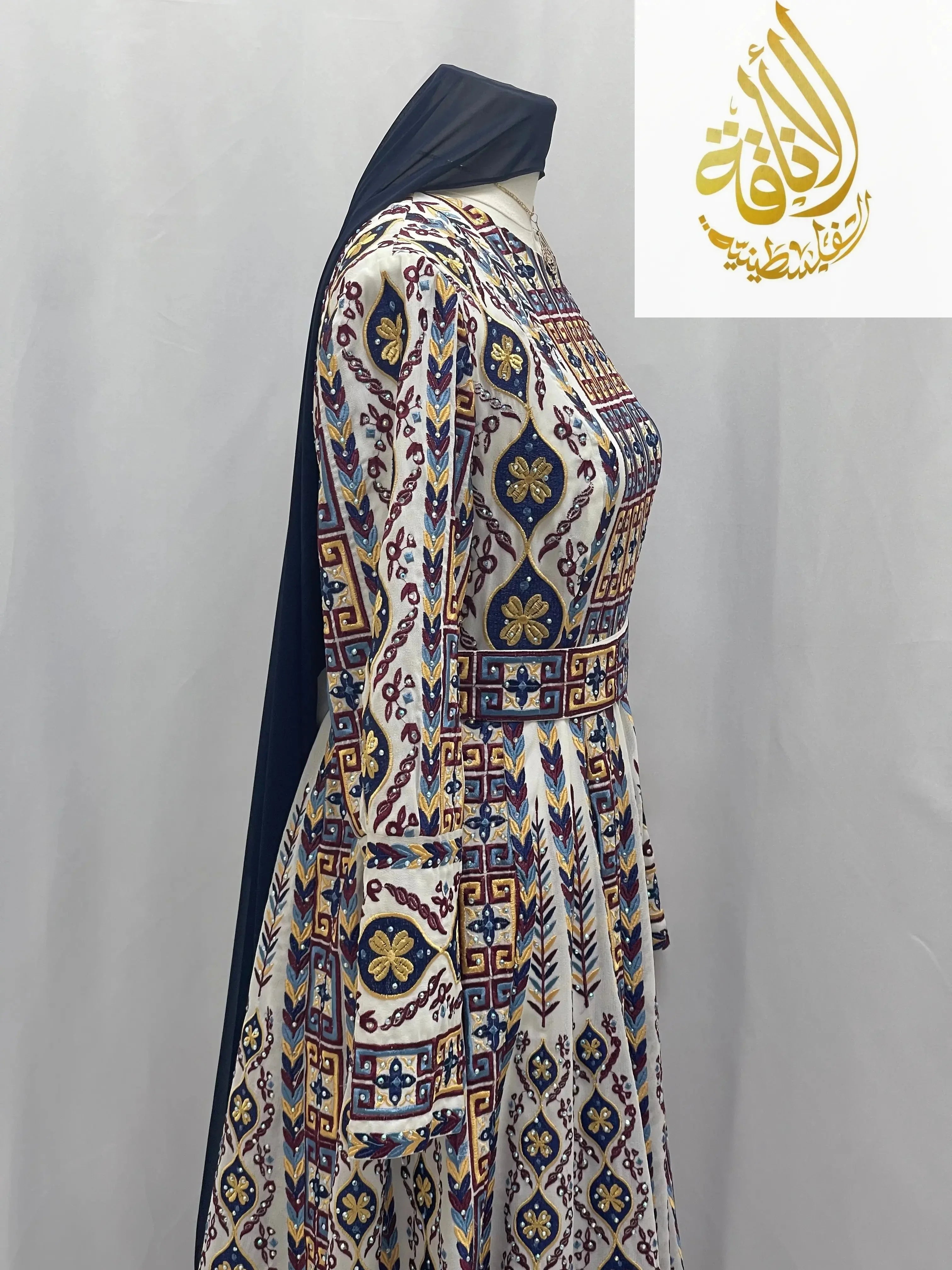 Elegant Palestinian Thoub: A Celebration of Craftsmanship and Culture Palestinian Elegance