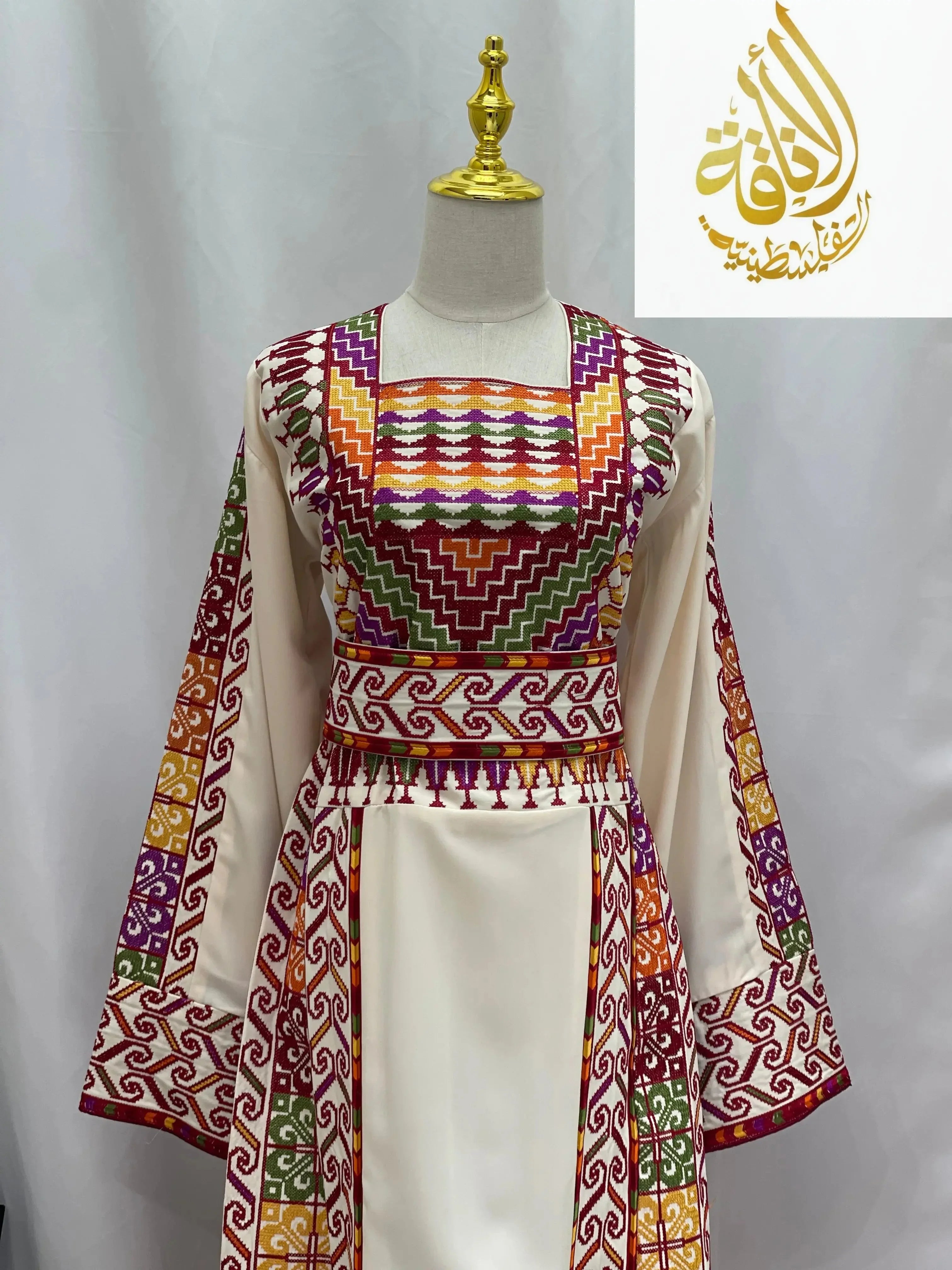 Embroidered Hearts Thoub: Timeless Elegance & Modern Charm Palestinian Elegance