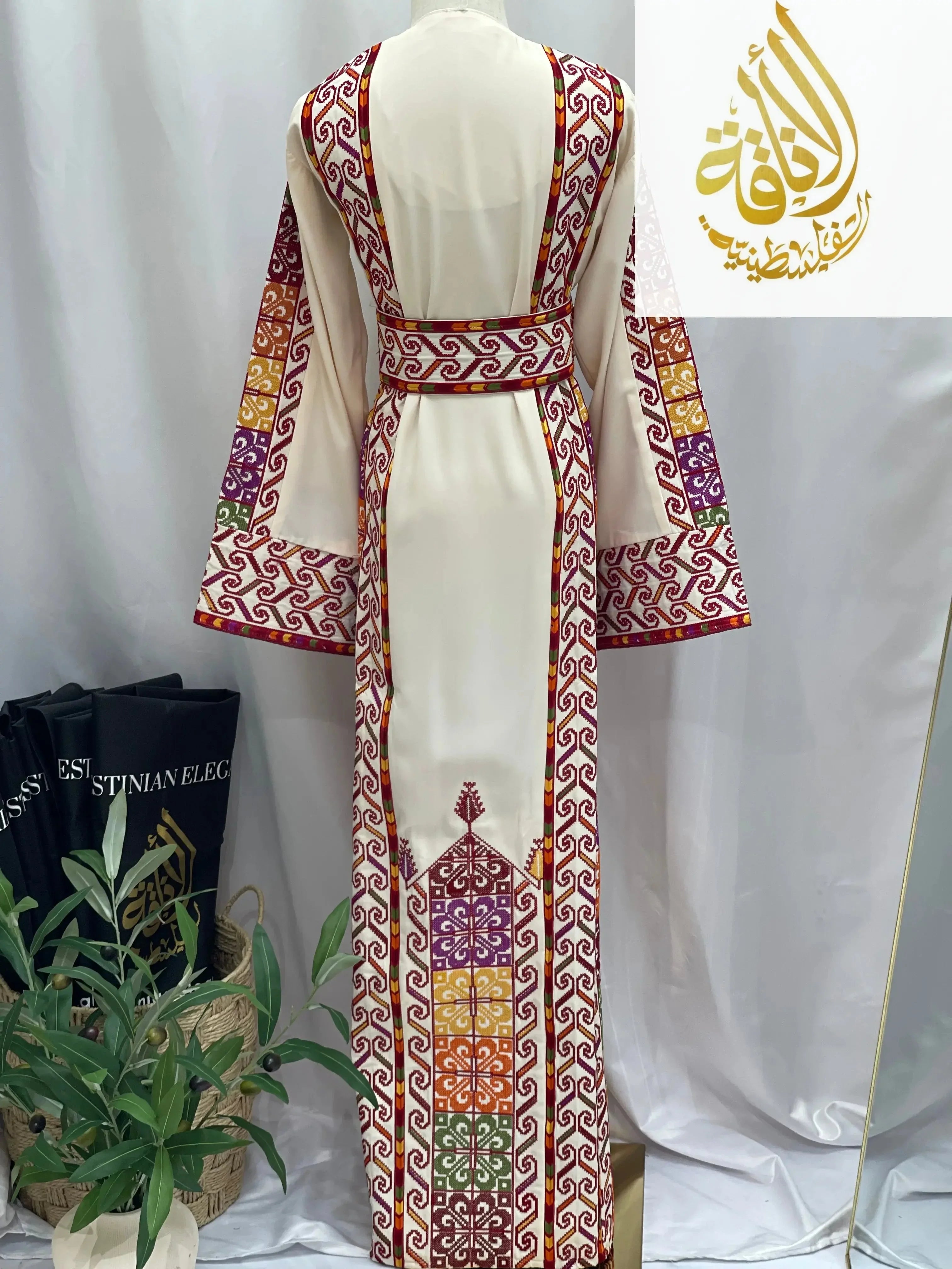 Embroidered Hearts Thoub: Timeless Elegance & Modern Charm Palestinian Elegance