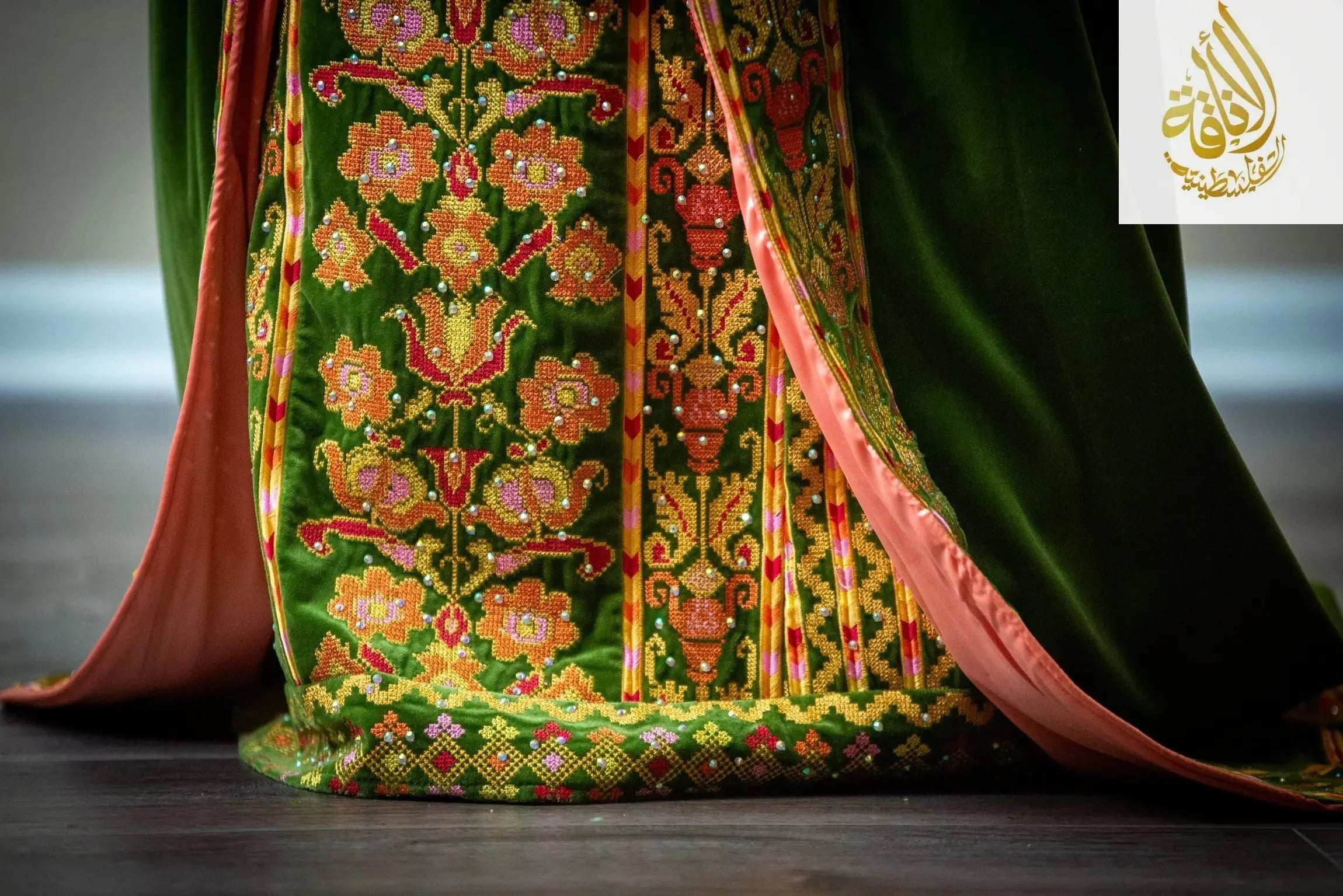 Embroidered Velvet Thoub - Luxurious High-Quality Traditional Wear Palestinian Elegance