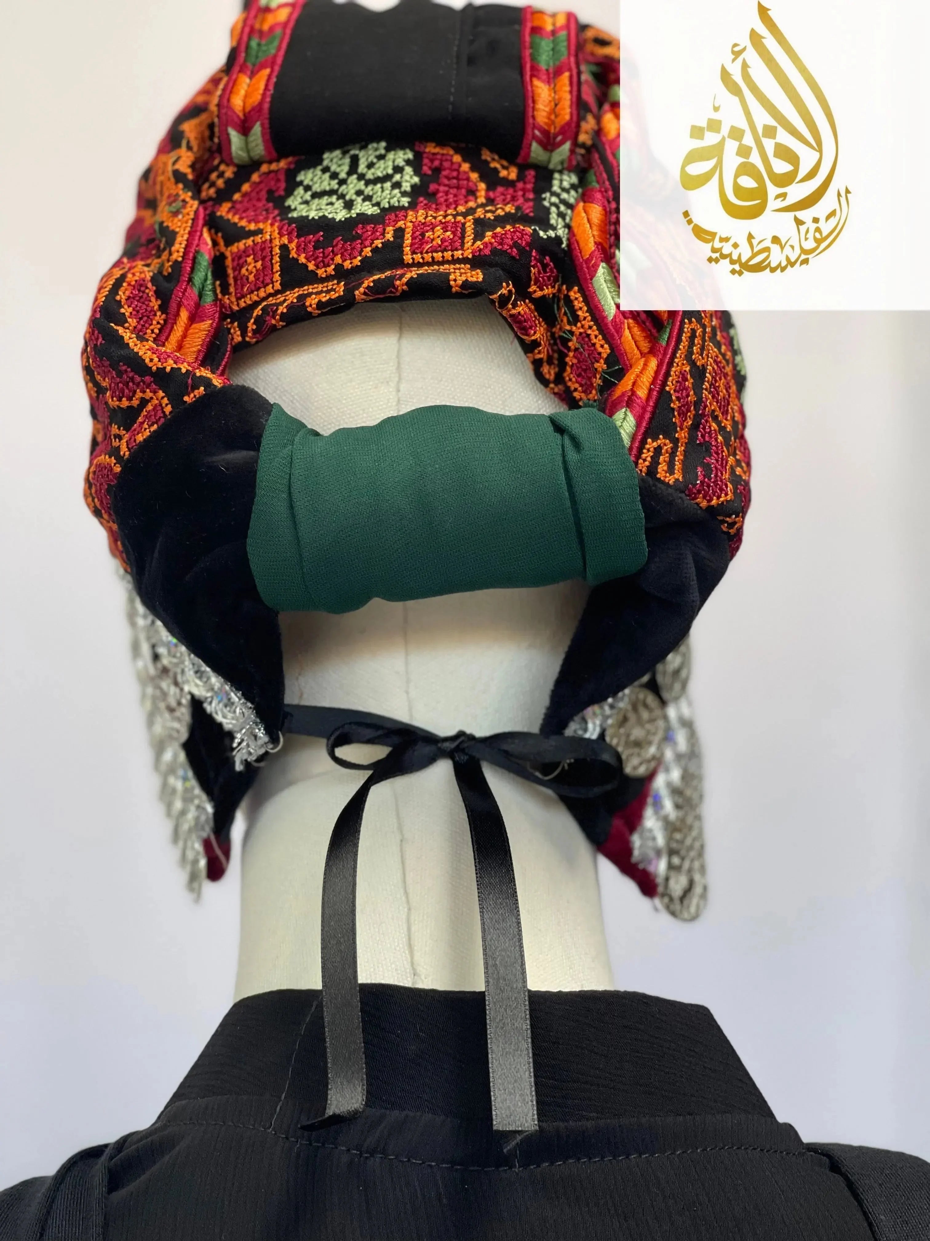 Exquisite Craftsmanship: Authentic Silver Liras Awka Palestinian Elegance