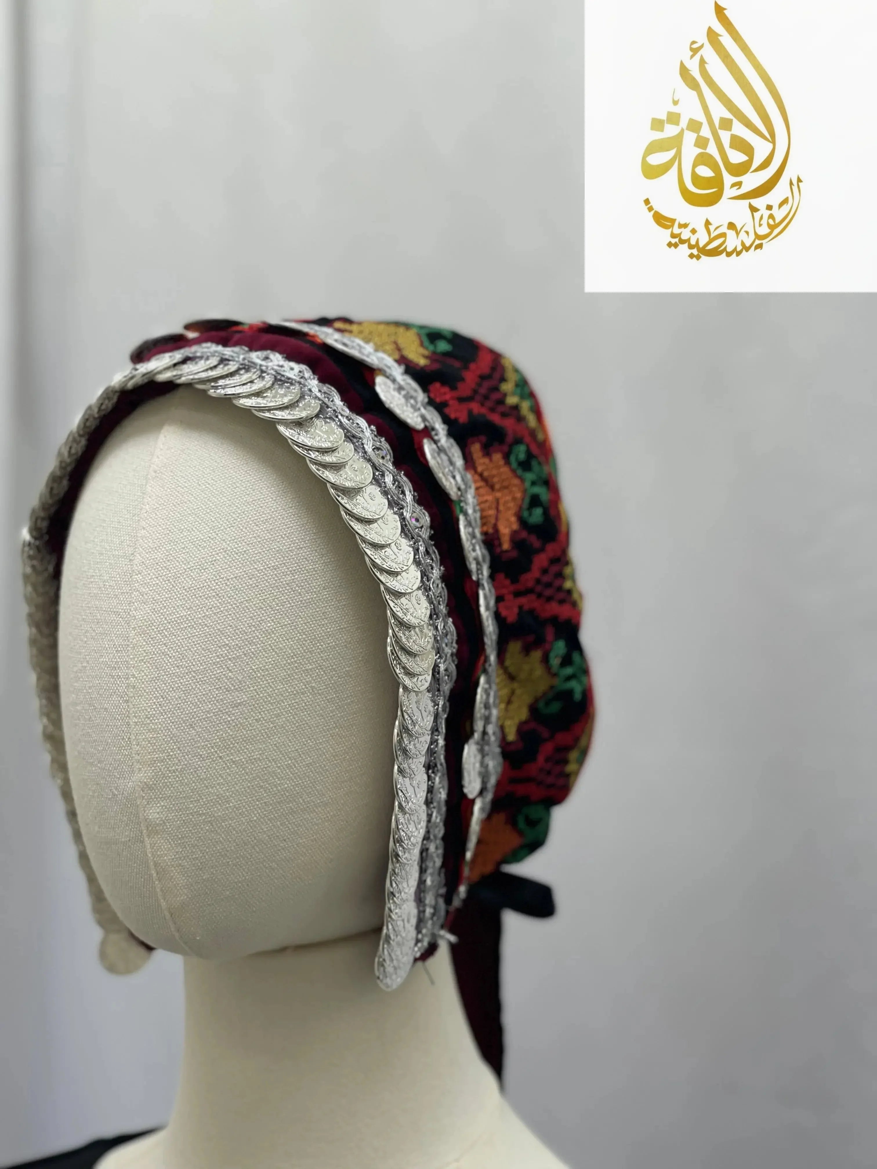 Exquisite Craftsmanship: Authentic Silver Liras Awka Palestinian Elegance