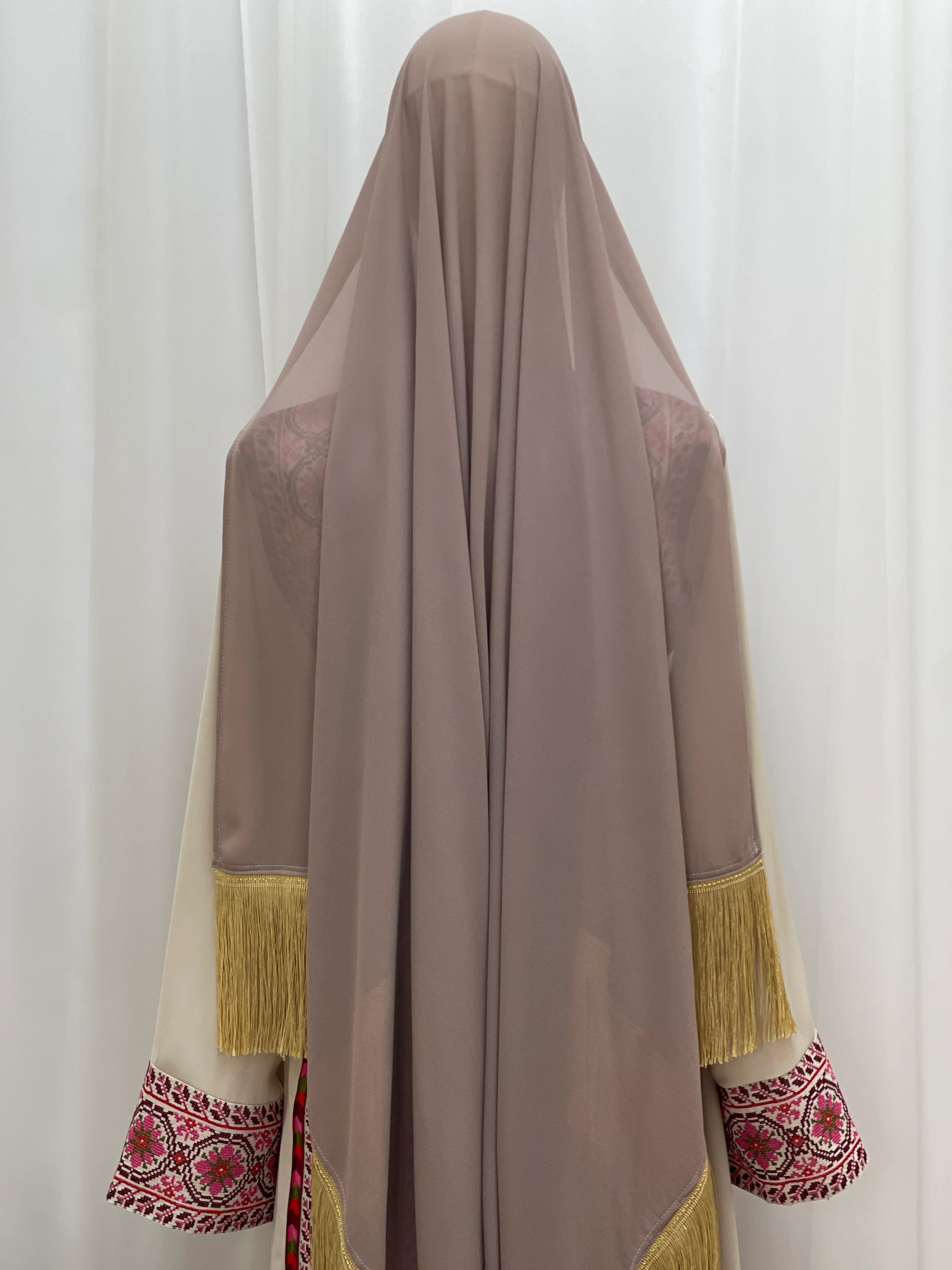 Zahra Heritage Embroidered Thobe