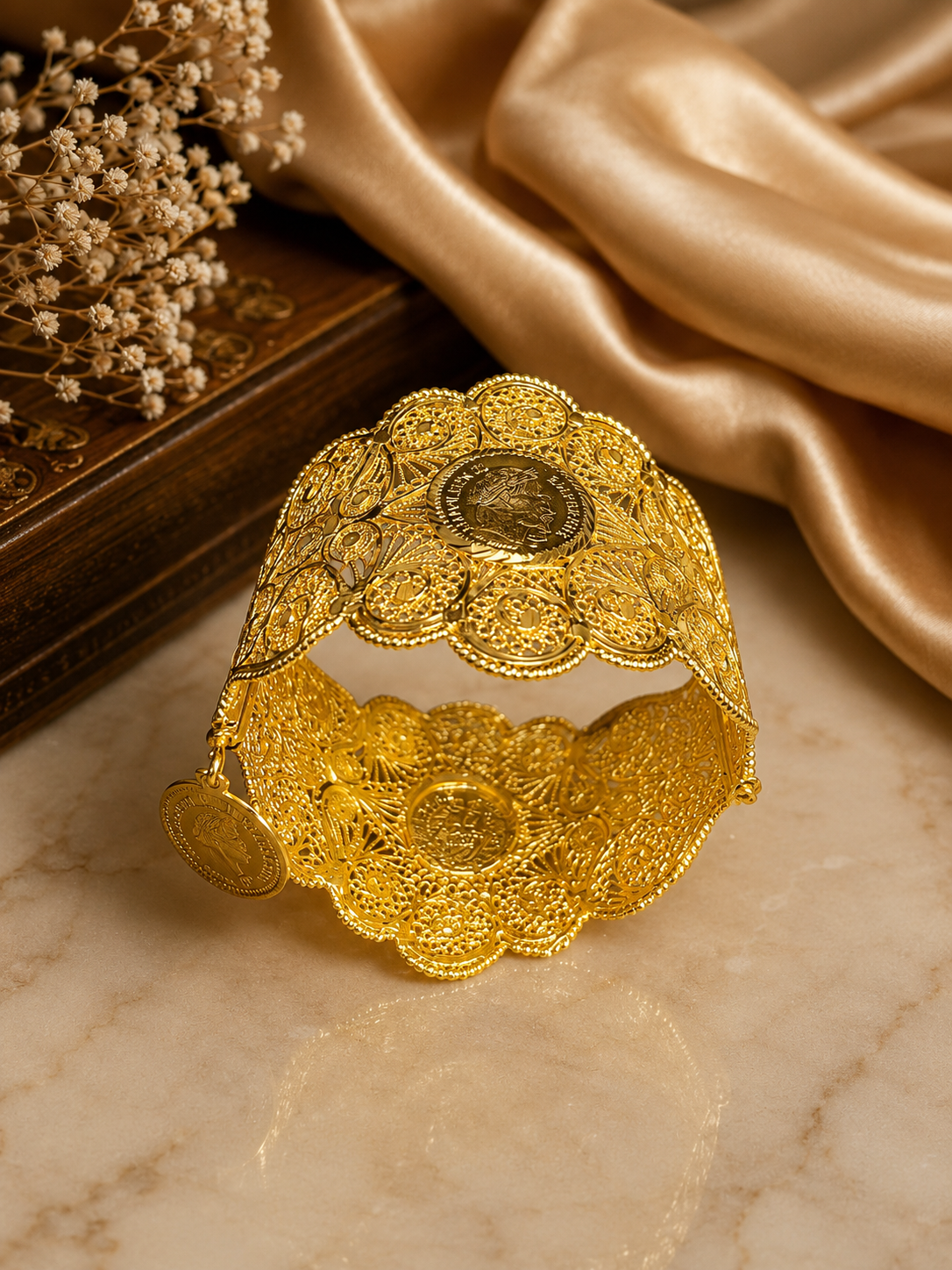 Bold Lera Imitated Gold Cuff Bracelet