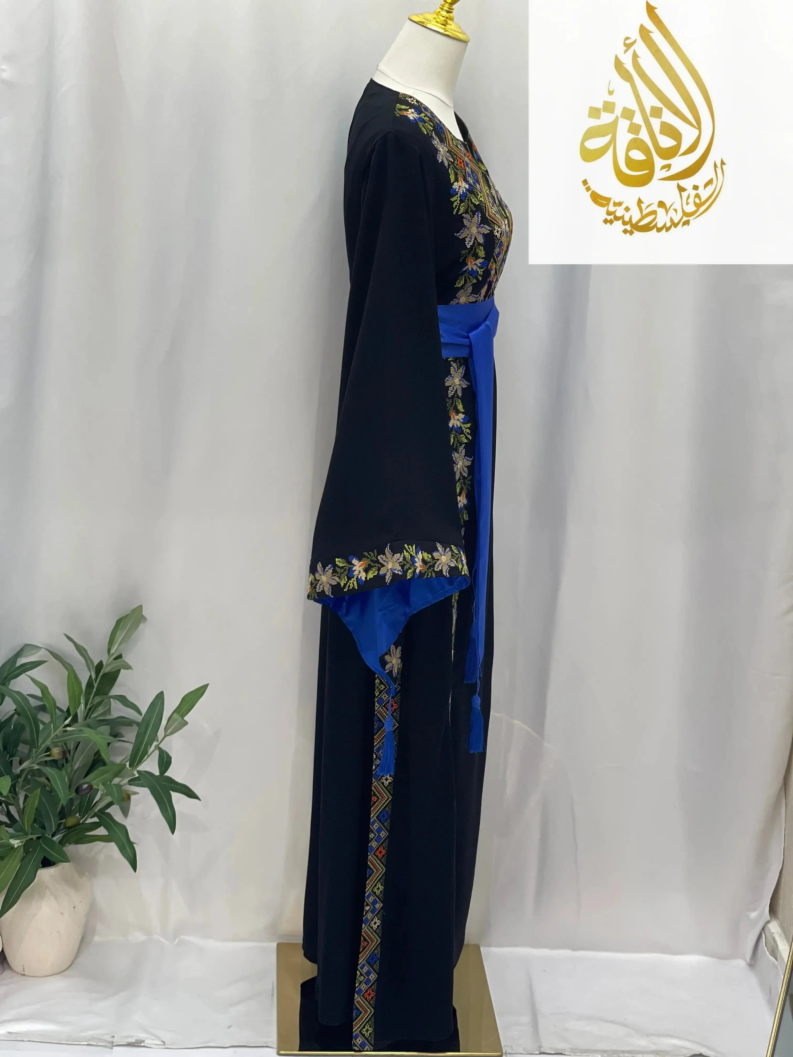 Flora Embroidered Thoub – Delicate Floral Elegance - Palestinian Elegance