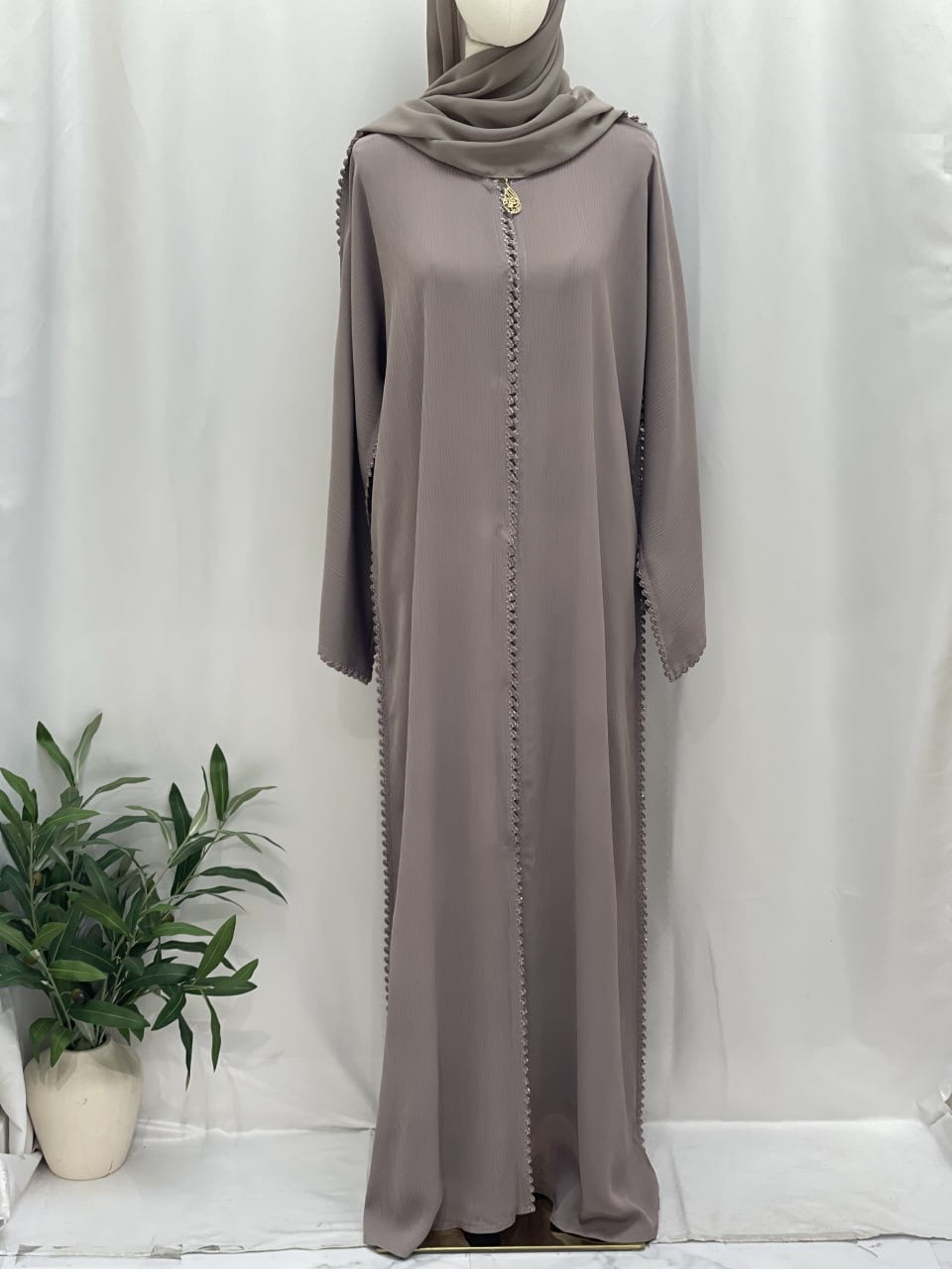 Ghosoon Abaya A luxurious Dubai Design Unique Modest Styles - Palestinian Elegance
