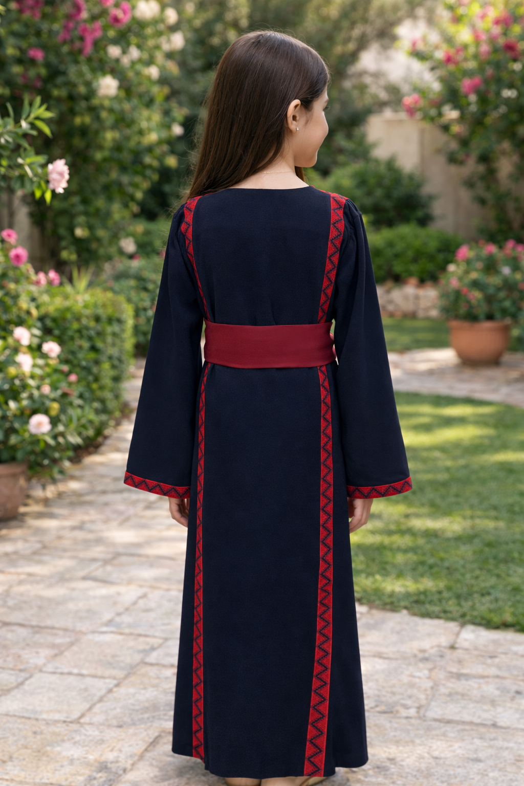 Soft Heritage Embroidered Girls Thobe