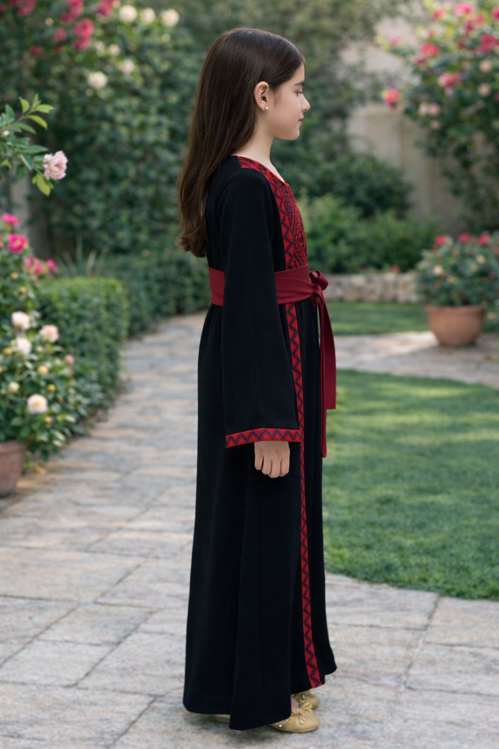 Soft Heritage Embroidered Girls Thobe