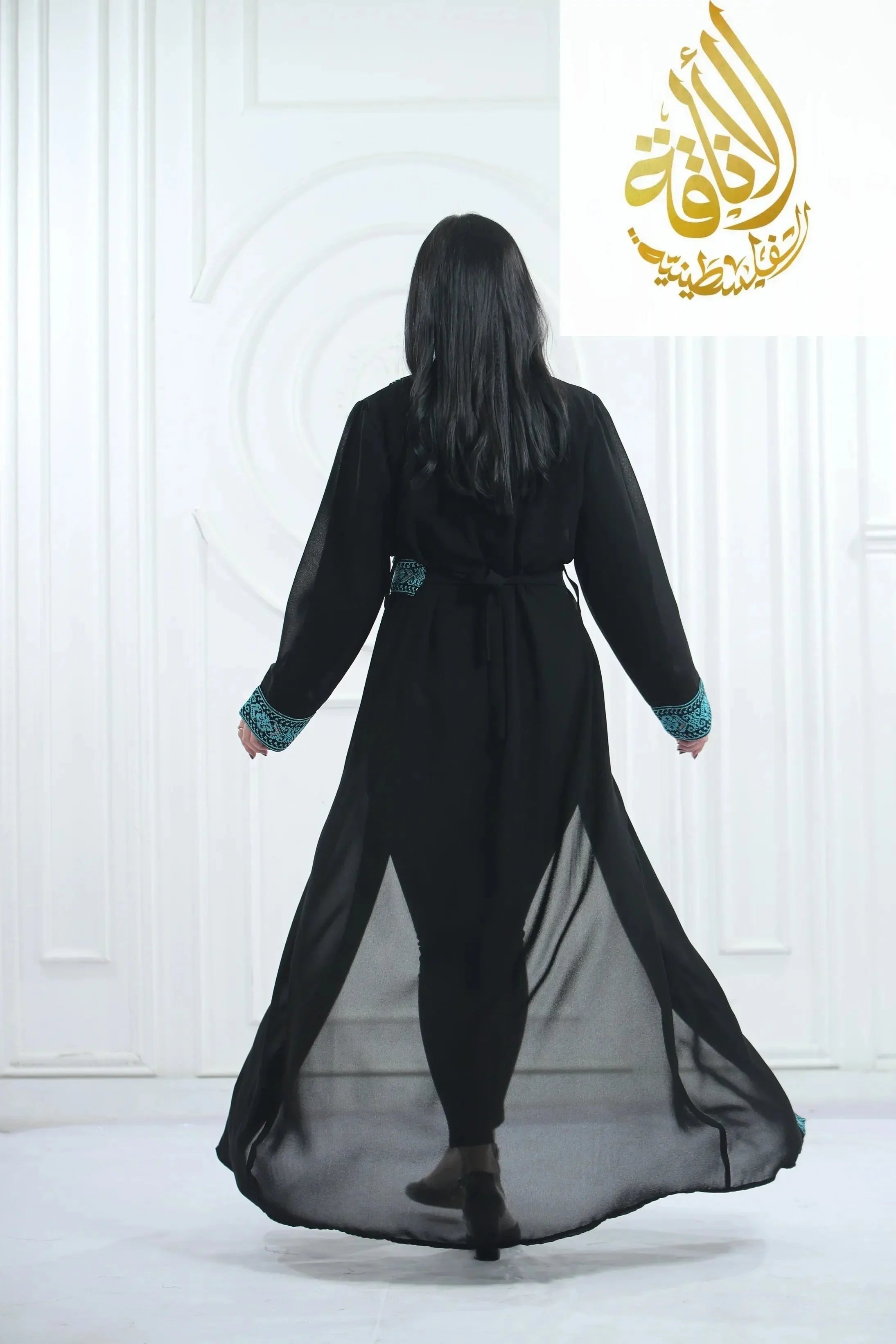 Hala Embroidered Bisht: Luxurious Elegance & Intricate Craftsmanship Palestinian Elegance
