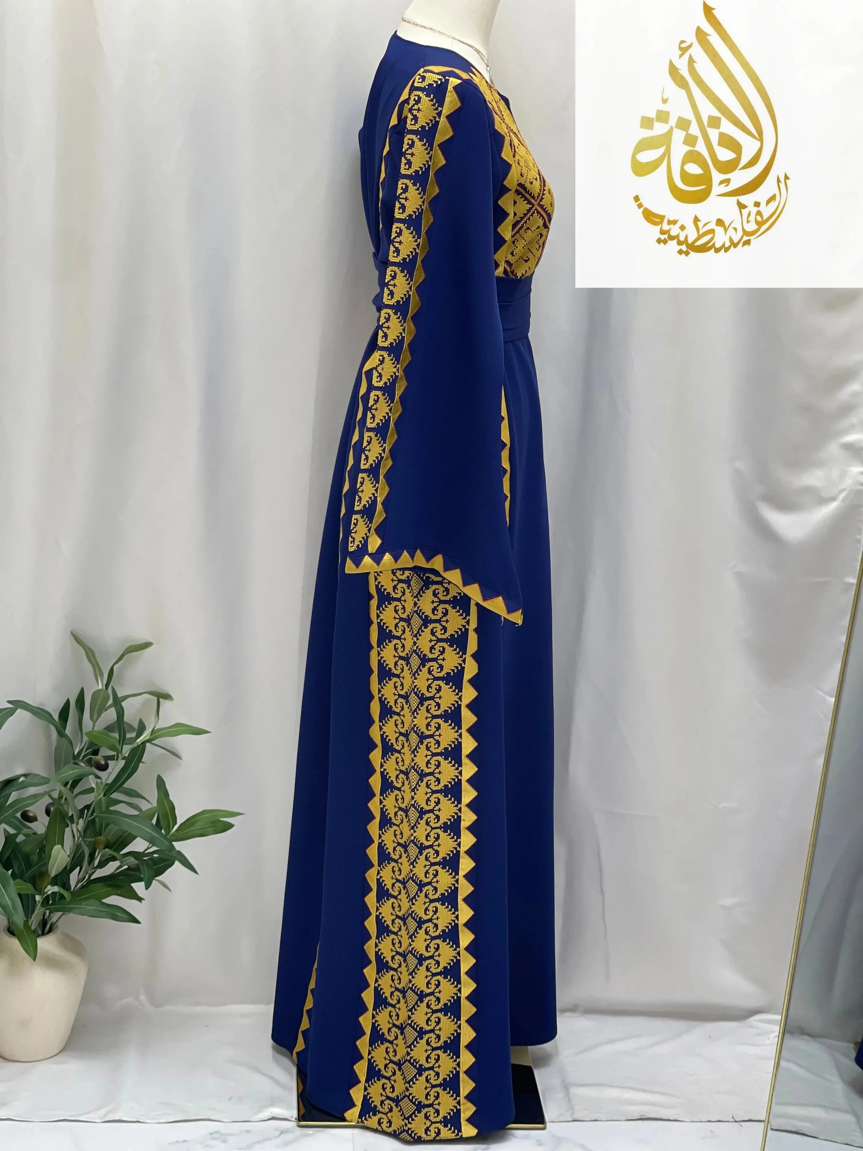Hiba Royal Embroidered Thoub - Elegance & Tradition - Palestinian Elegance