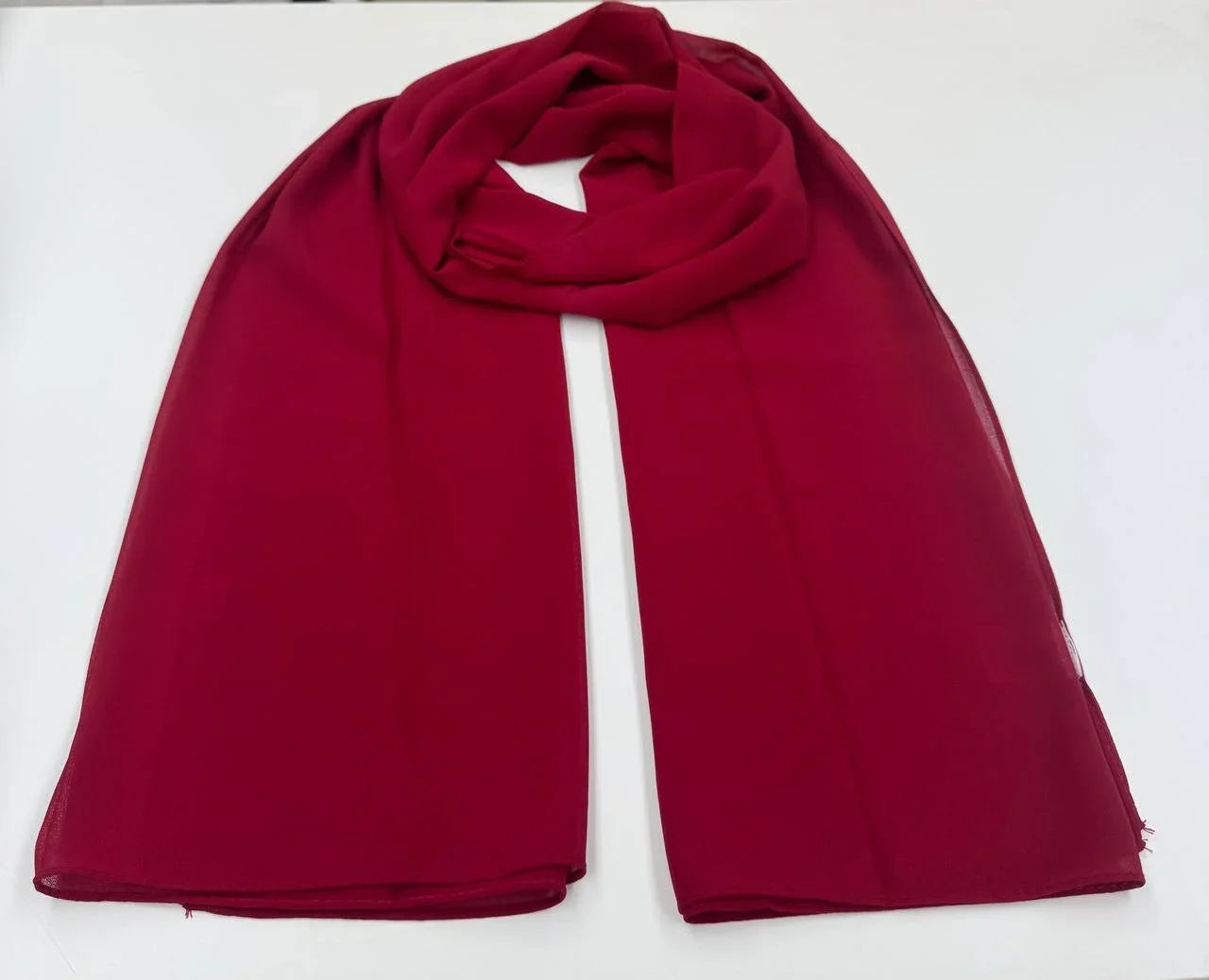 High Quality Chiffon Hjiab: Gives Your Outfit A Graceful Touch - Palestinian Elegance