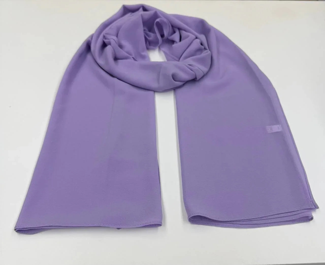 High Quality Chiffon Hjiab: Gives Your Outfit A Graceful Touch - Palestinian Elegance