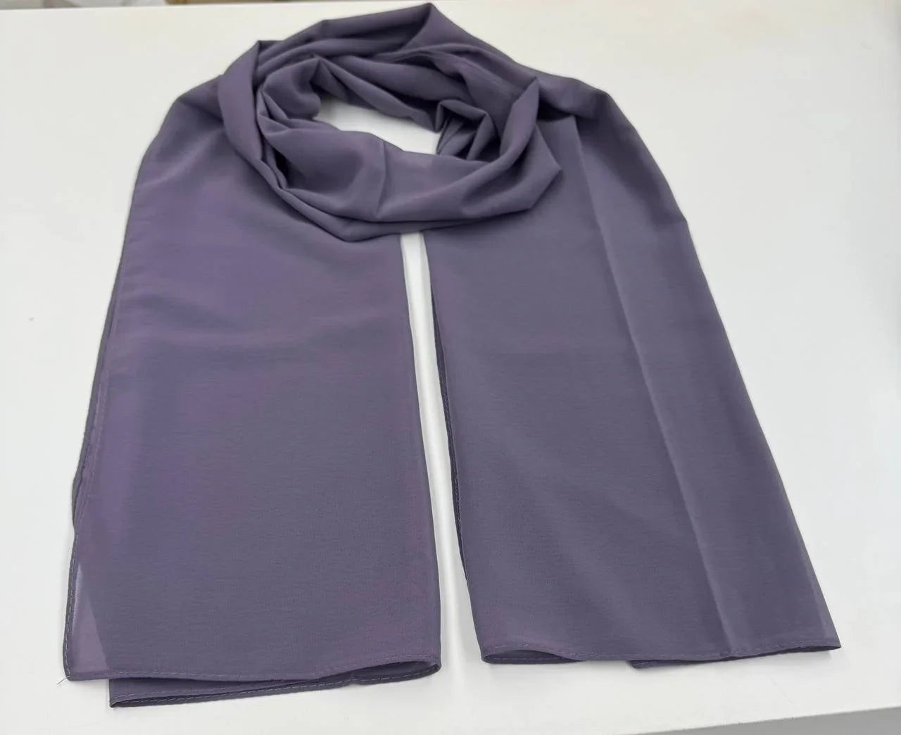 High Quality Chiffon Hjiab: Gives Your Outfit A Graceful Touch - Palestinian Elegance