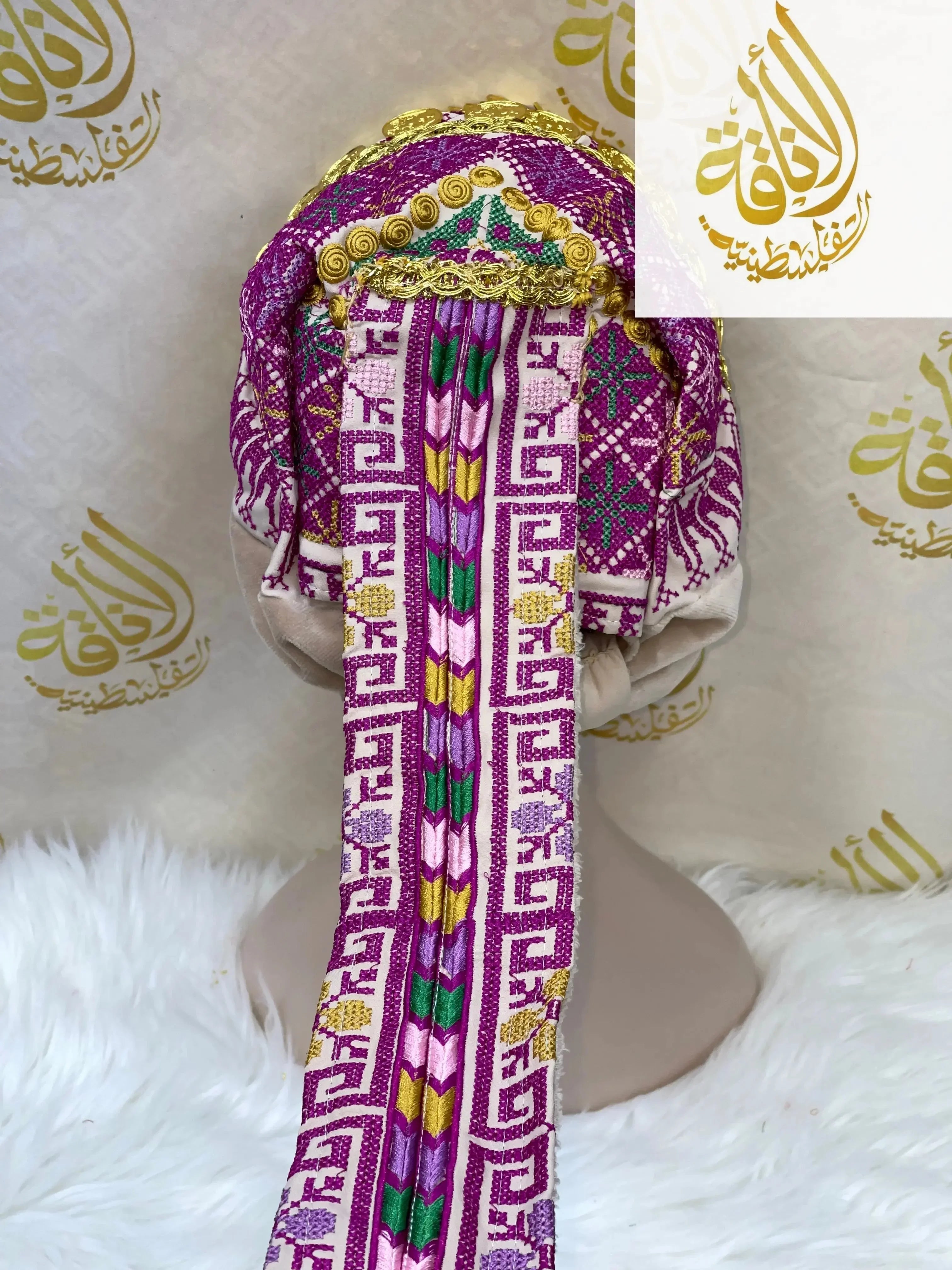 Luxurious Elegance: Awka Gold Liras Collectiong Palestinian Elegance