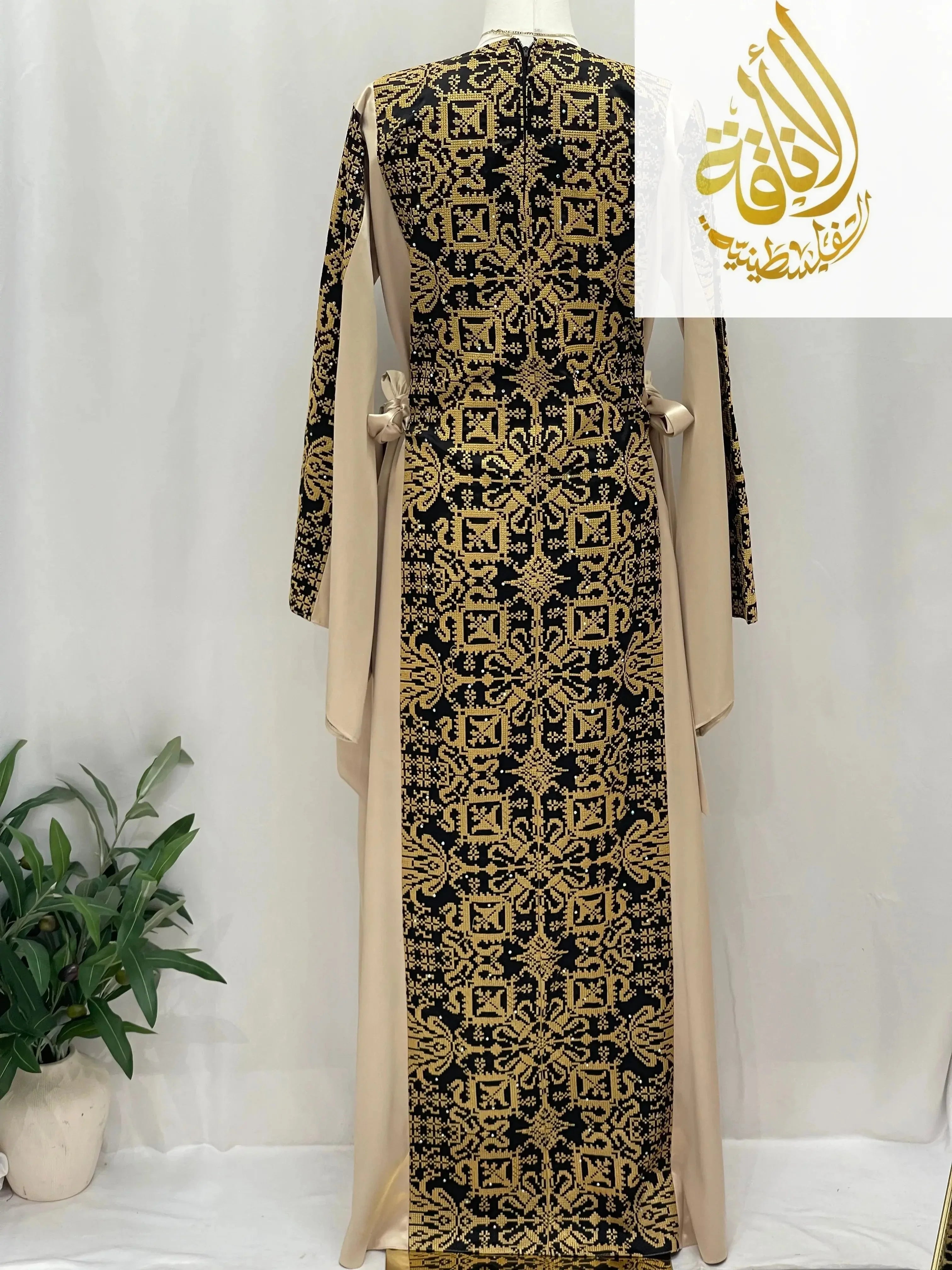 Modern Zahra Embroidered Dress | Modest Palestinian Thobe - Palestinian Elegance