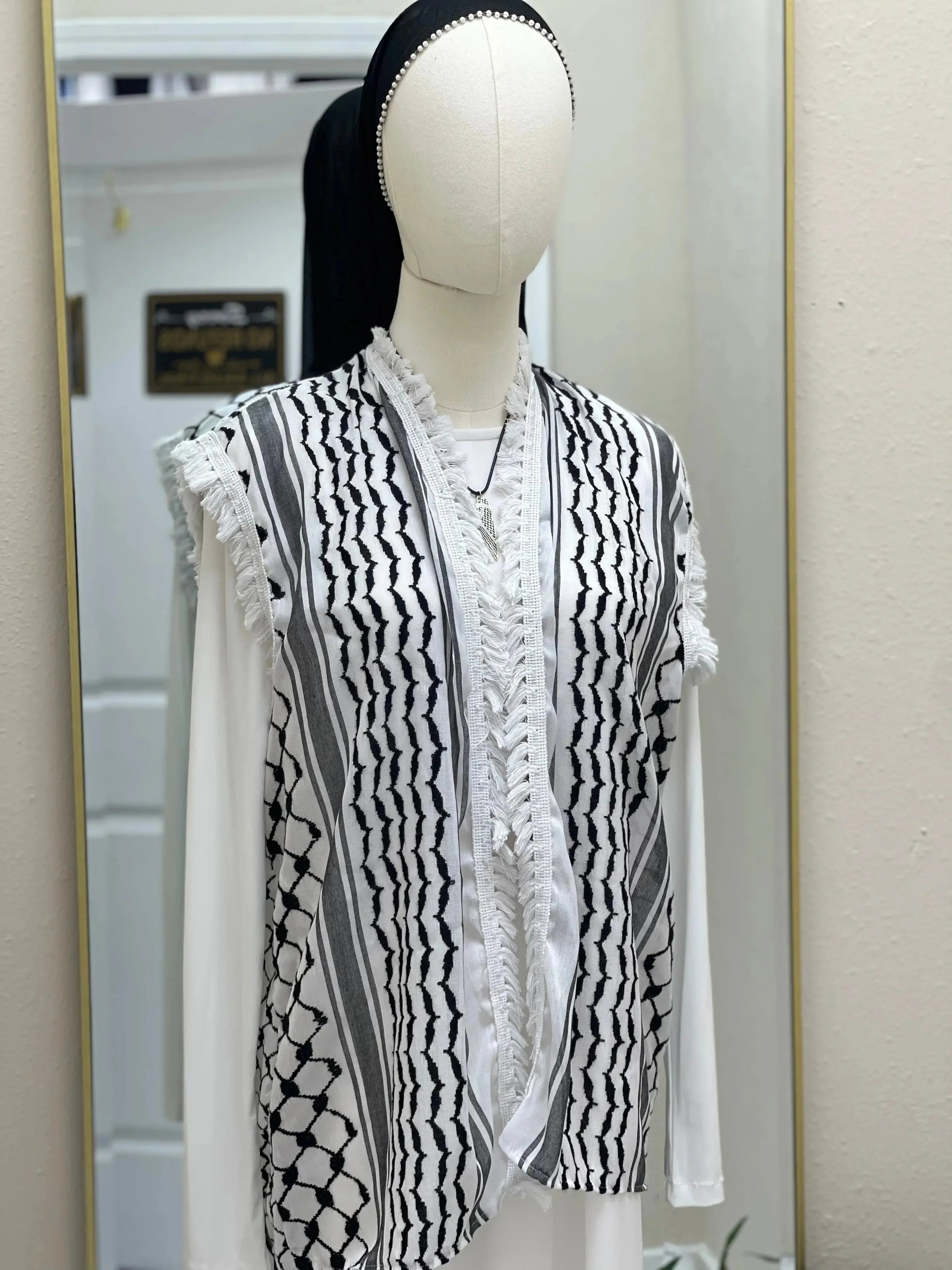 Multi-Color Kuffia Kimono Style: Tradition Meets Modern Elegance Palestinian Elegance