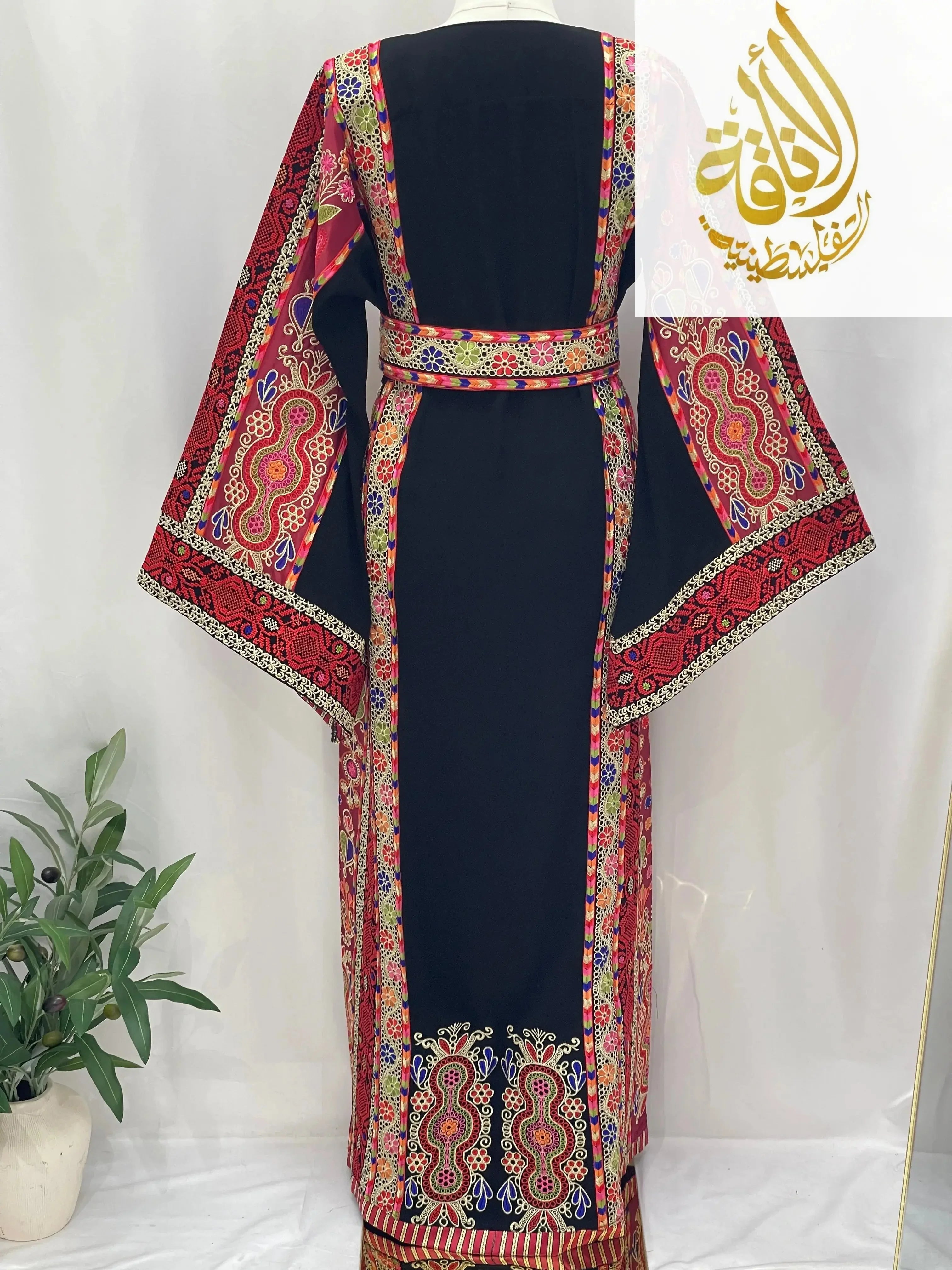 Ranen Malika Thoub – Luxurious Black Kasab Elegance - Palestinian Elegance