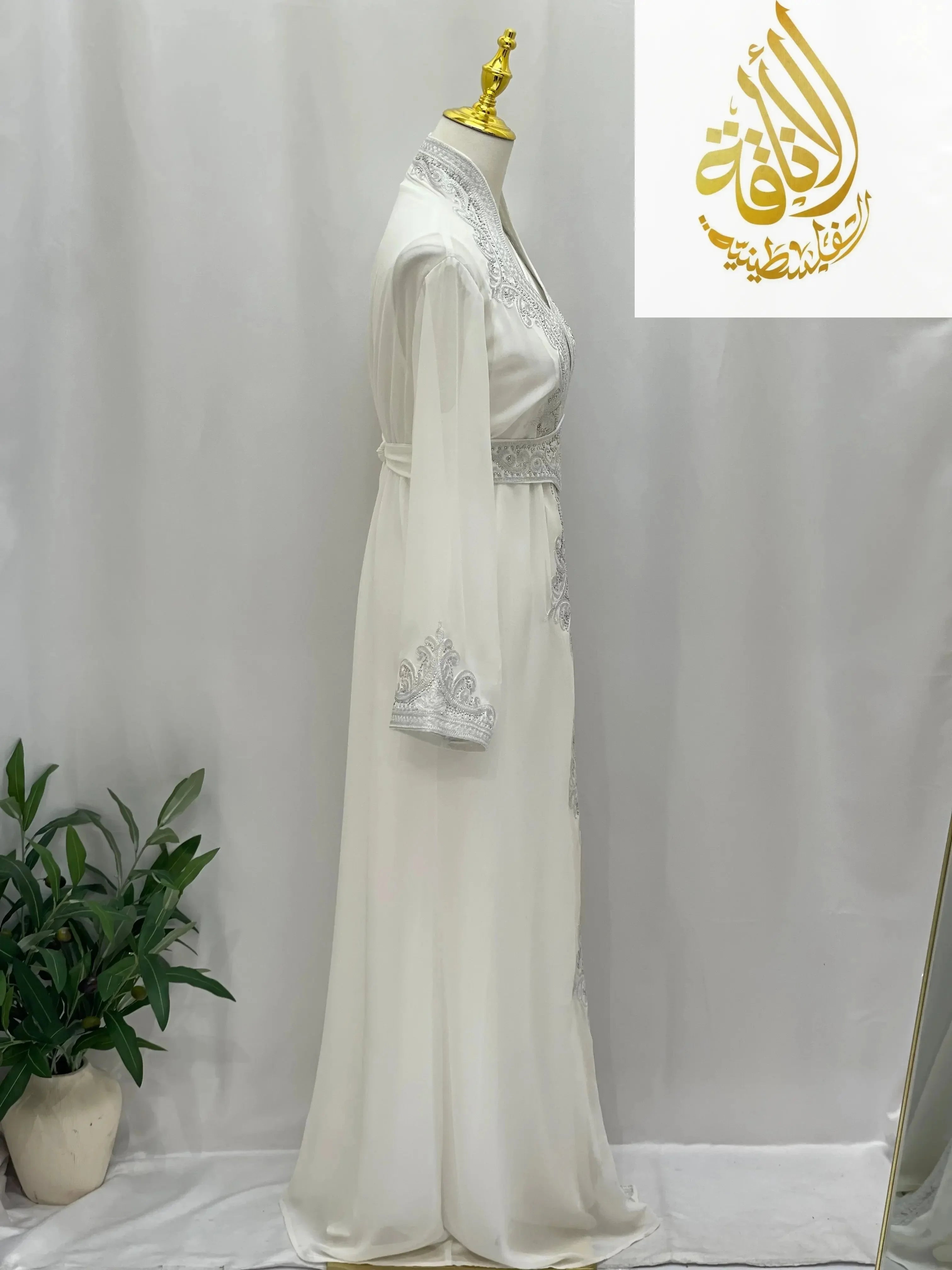 Rania Unique Kaftan - Palestinian Elegance