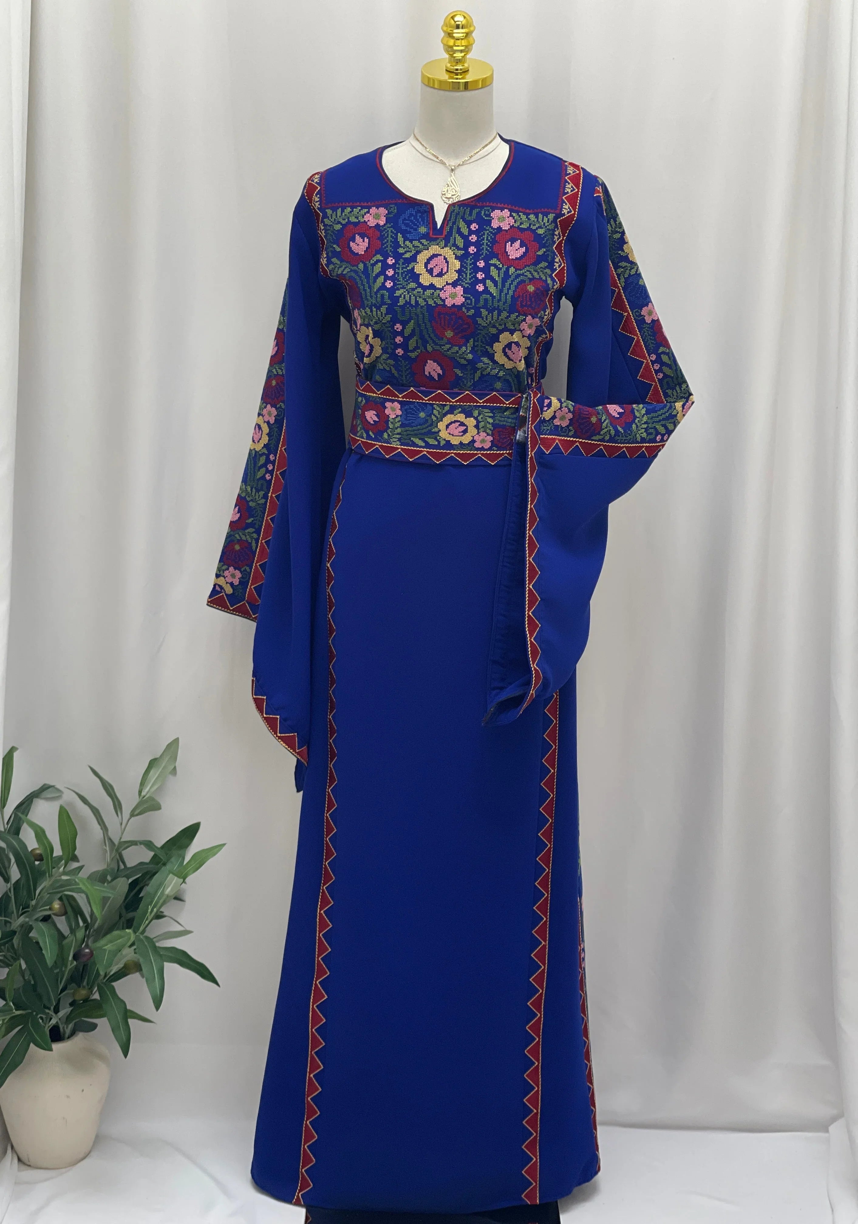 Riyahin Embroidered Thobe Palestinian Elegance